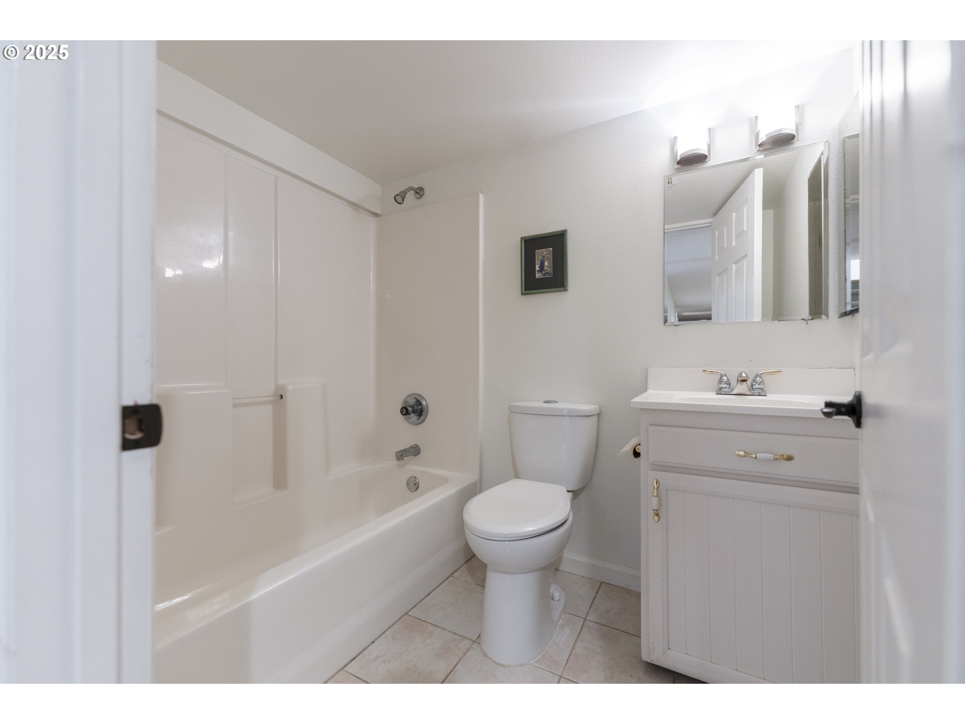 1604 COUNTRY CLUB RD