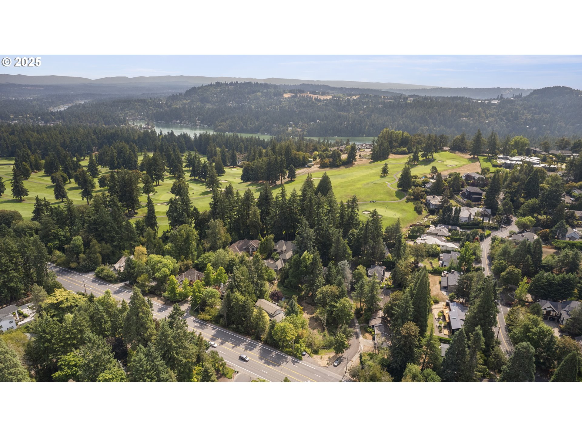 1604 COUNTRY CLUB RD