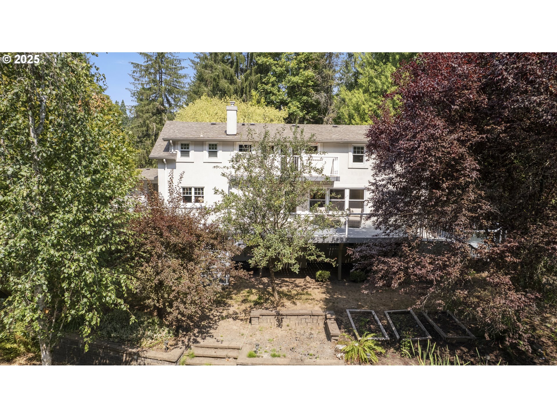 1604 COUNTRY CLUB RD