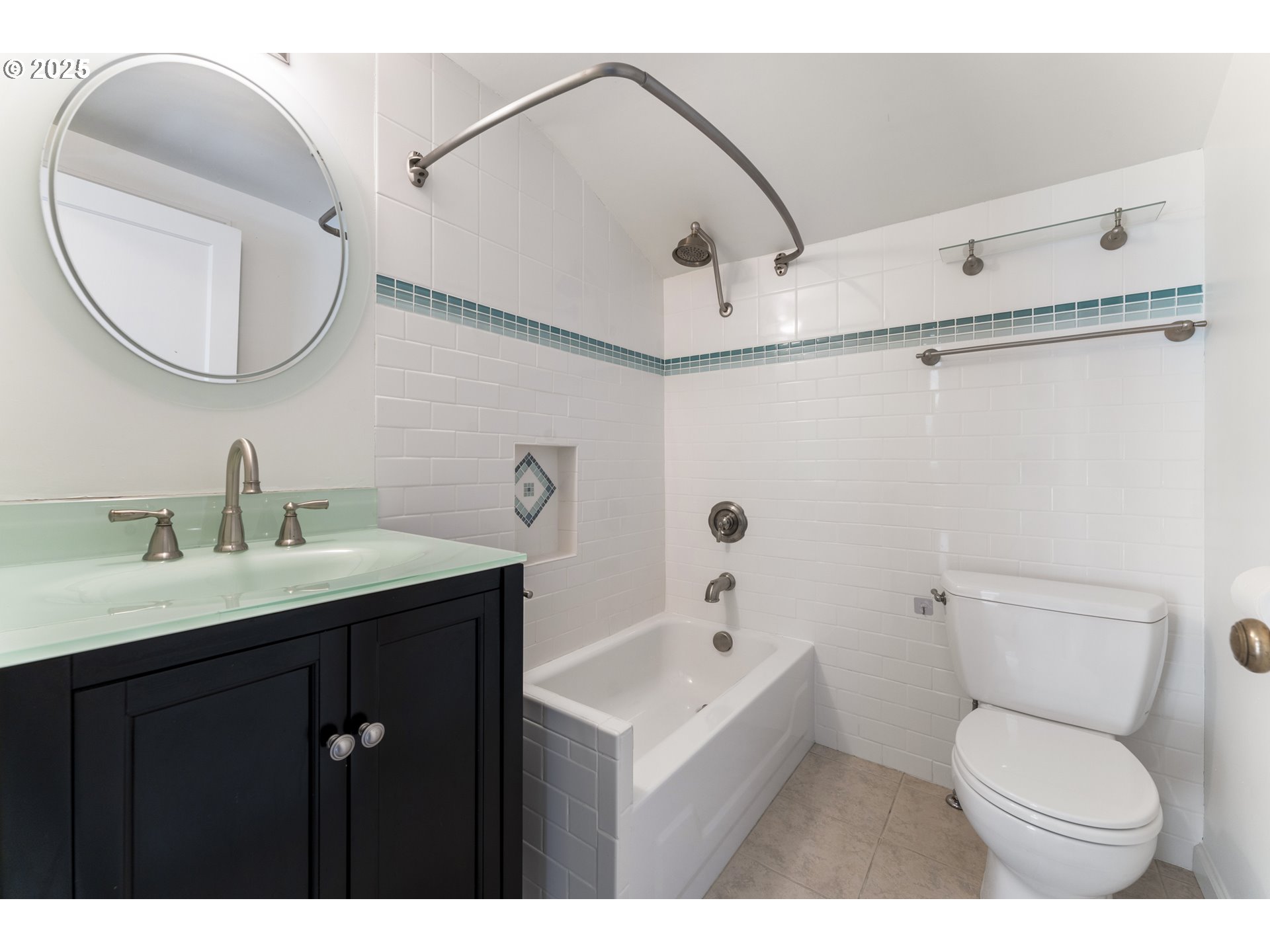 1604 COUNTRY CLUB RD