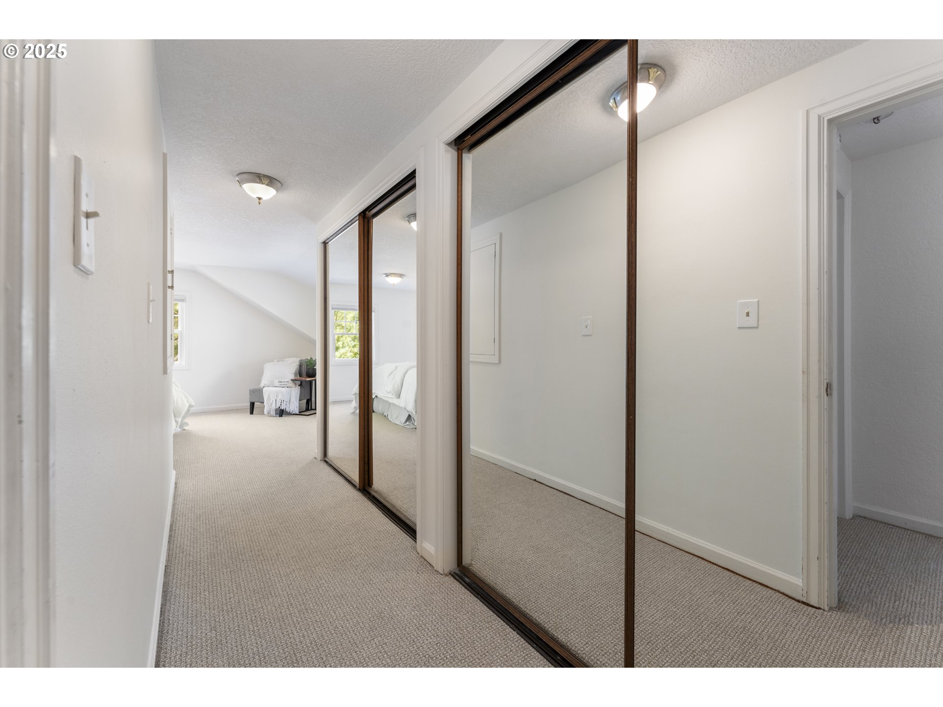 1604 COUNTRY CLUB RD