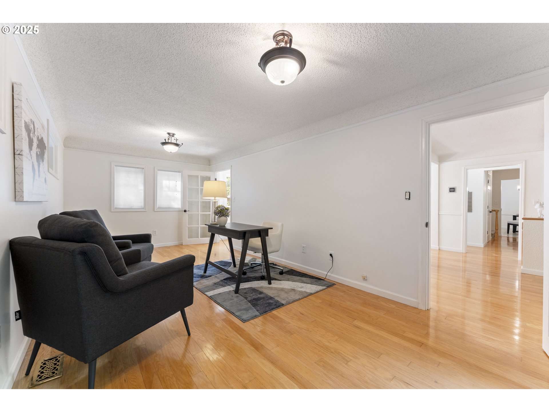 1604 COUNTRY CLUB RD