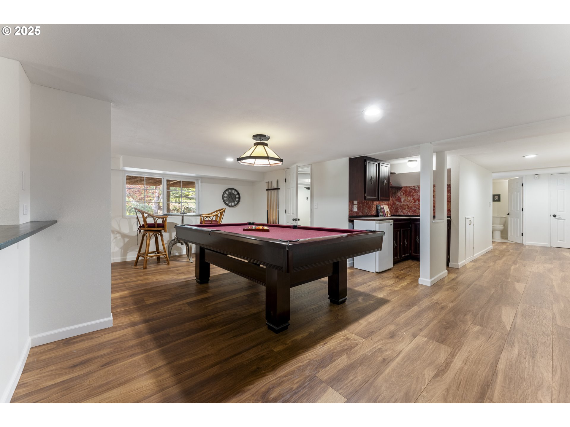 1604 COUNTRY CLUB RD