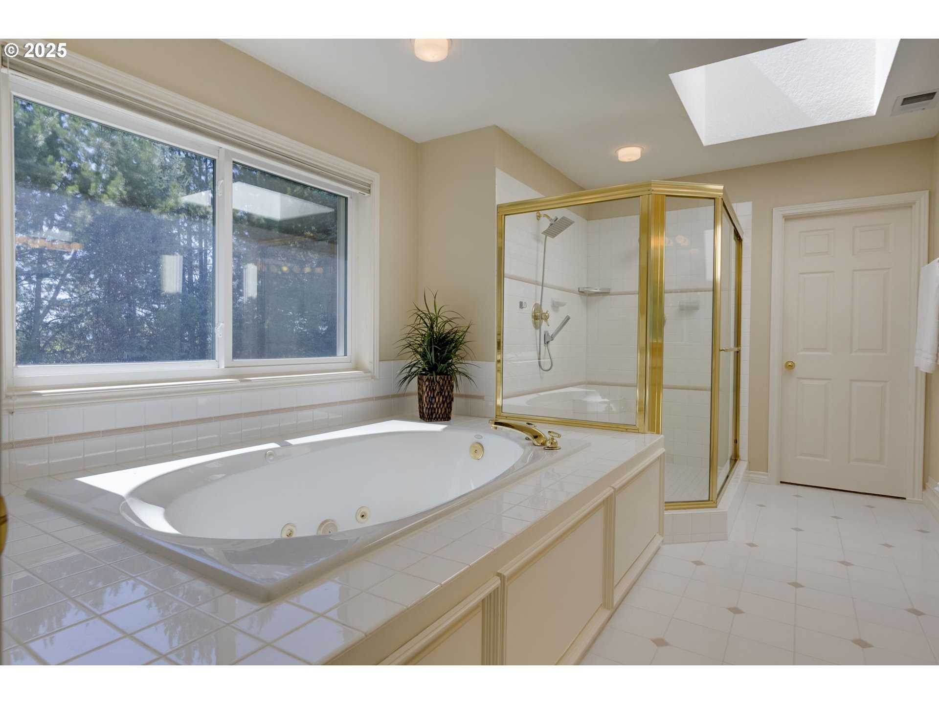 12889 NW LORRAINE DR