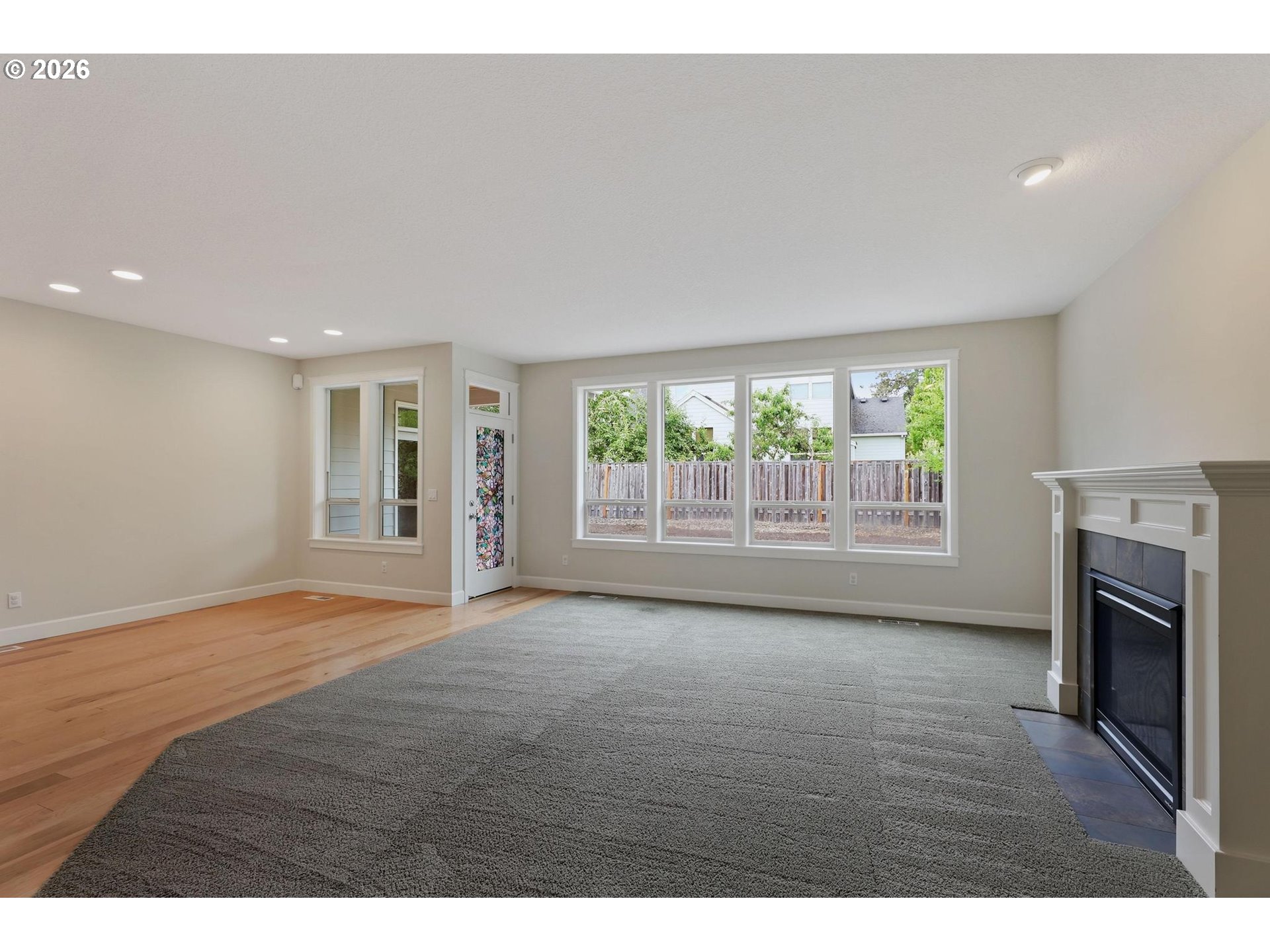 655 NW WILLOW GLEN PL