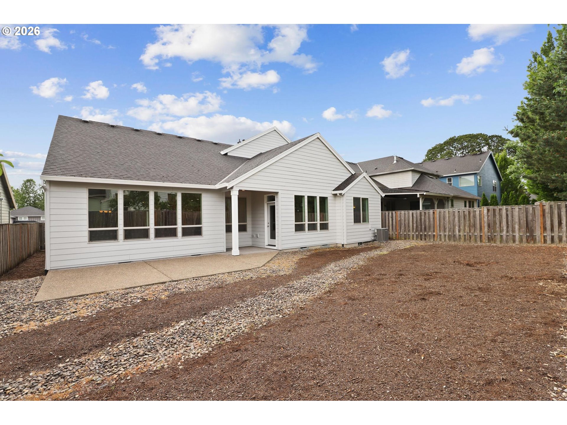 655 NW WILLOW GLEN PL
