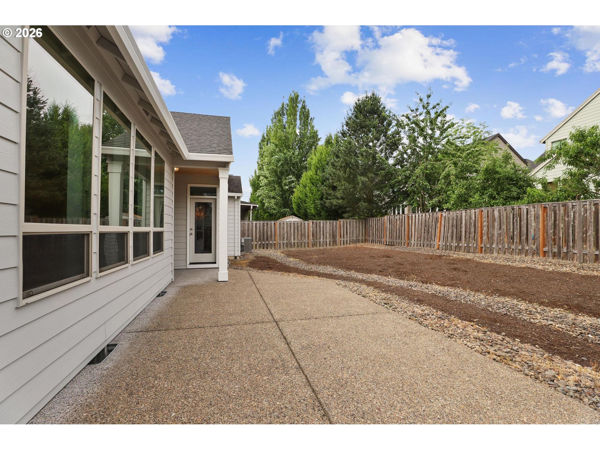 655 NW WILLOW GLEN PL