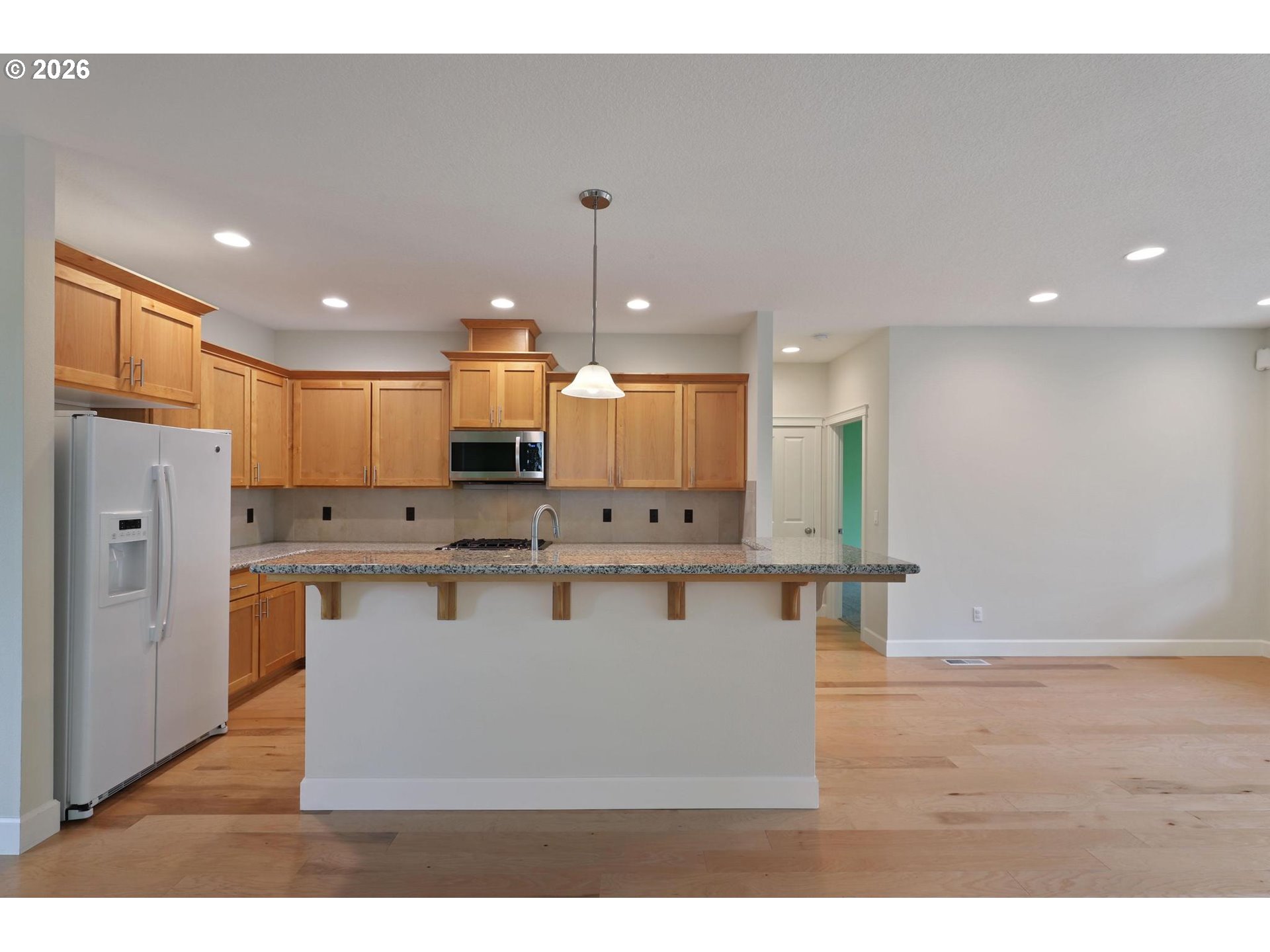 655 NW WILLOW GLEN PL