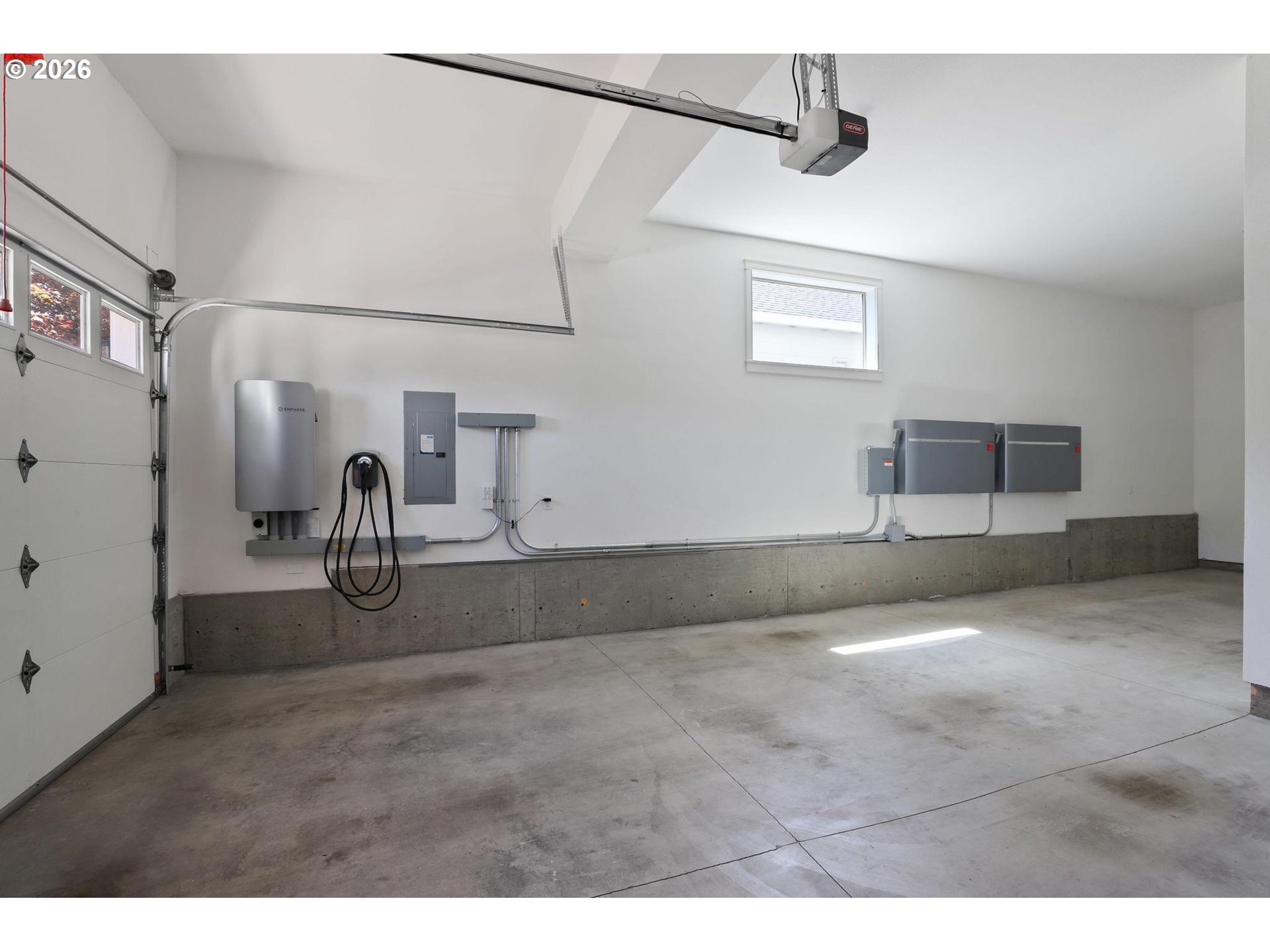 655 NW WILLOW GLEN PL