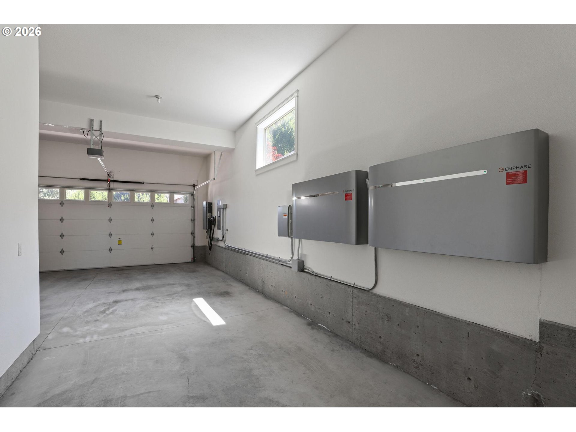 655 NW WILLOW GLEN PL