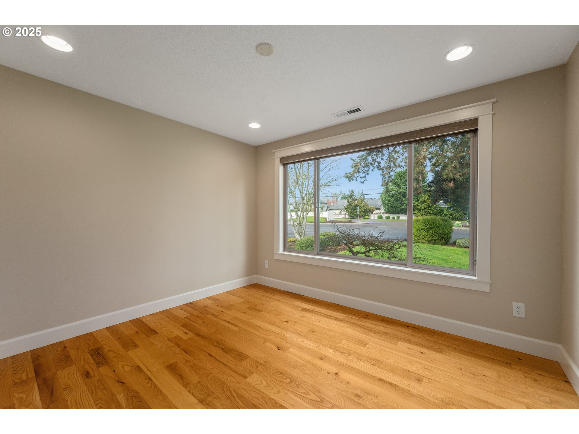 1120 NW BAKER CREEK RD, McMinnville