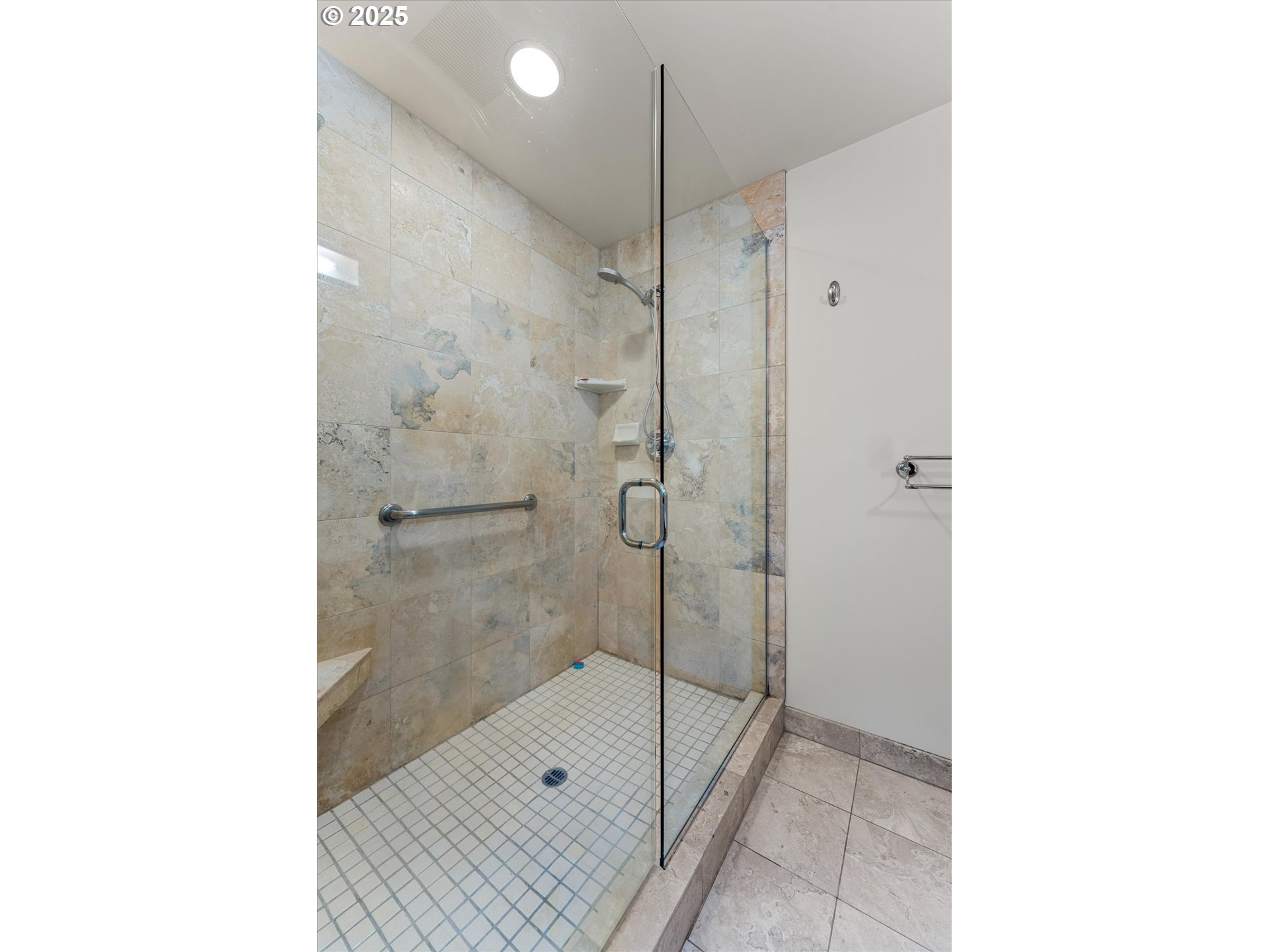 2883 SW CHAMPLAIN DR