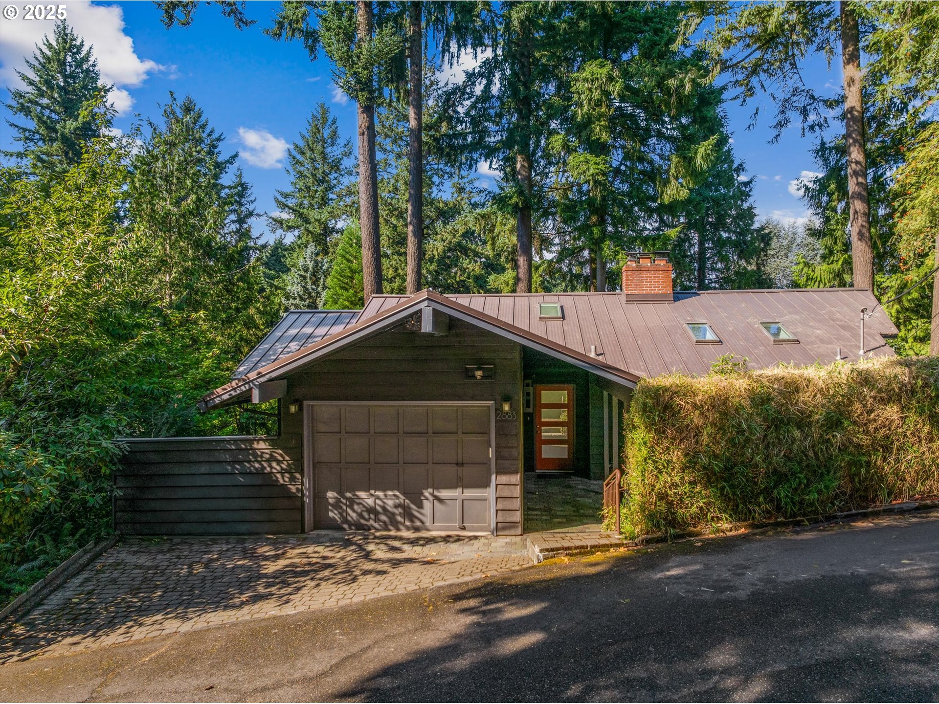 2883 SW CHAMPLAIN DR