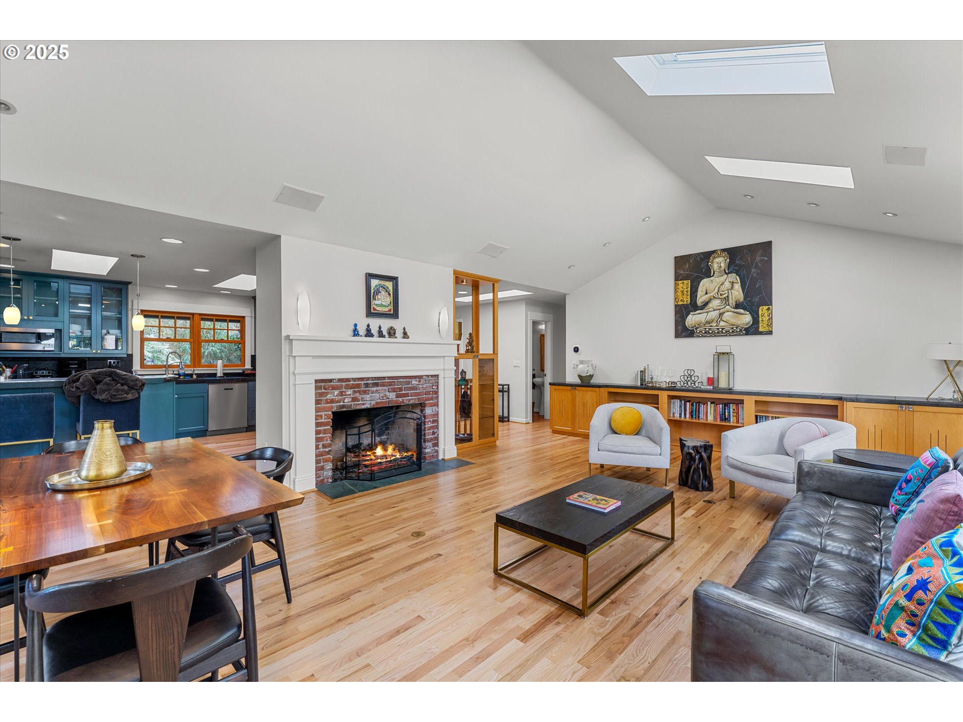 2883 SW CHAMPLAIN DR