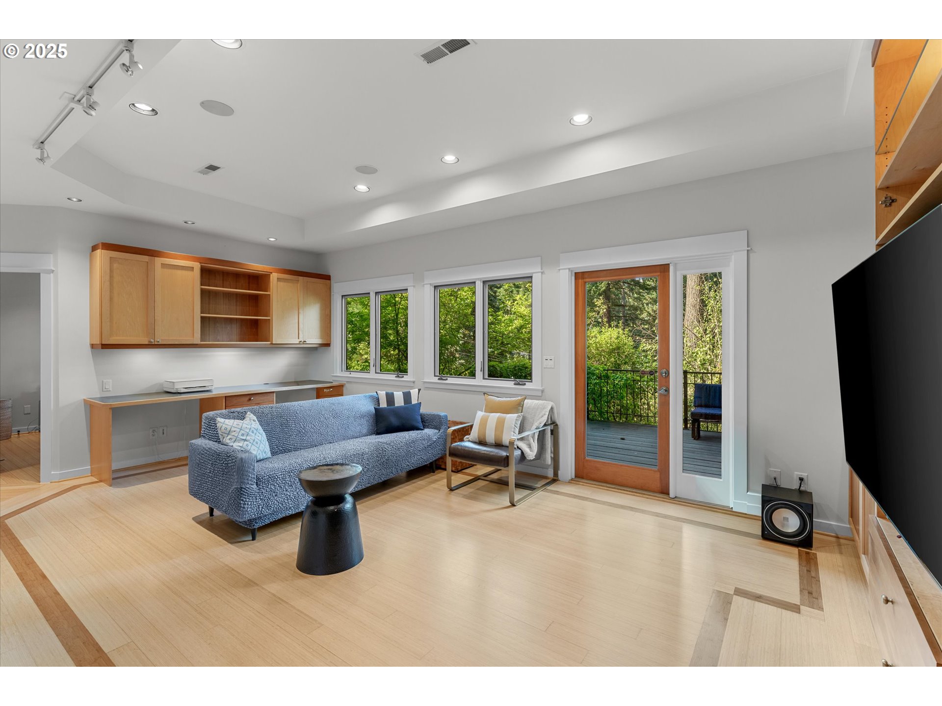 2883 SW CHAMPLAIN DR