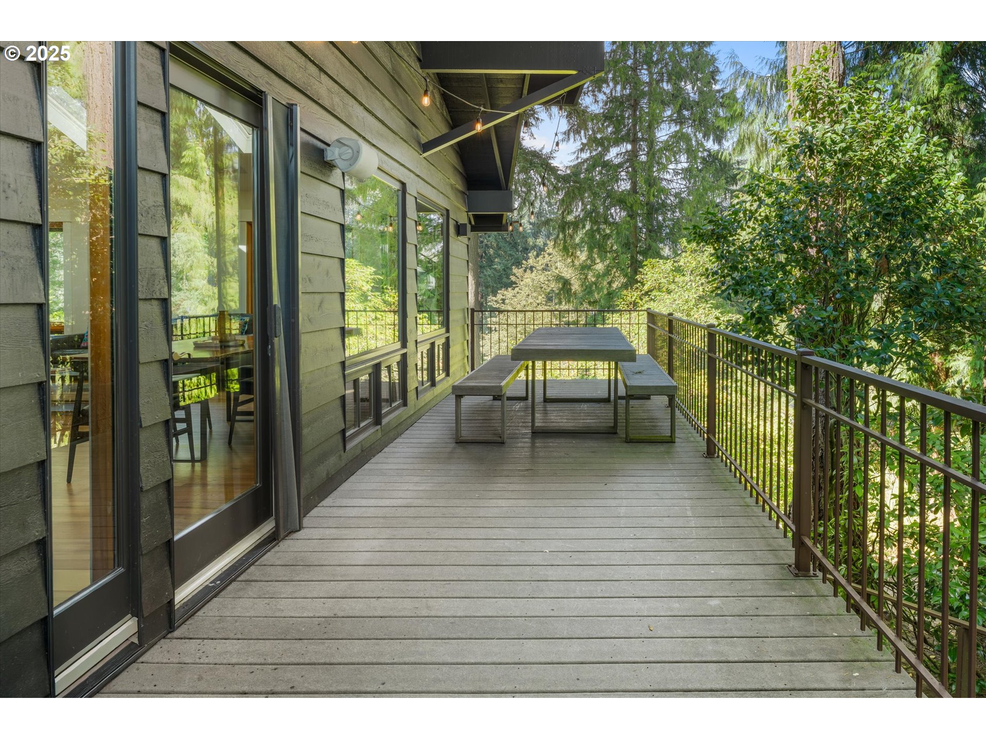 2883 SW CHAMPLAIN DR