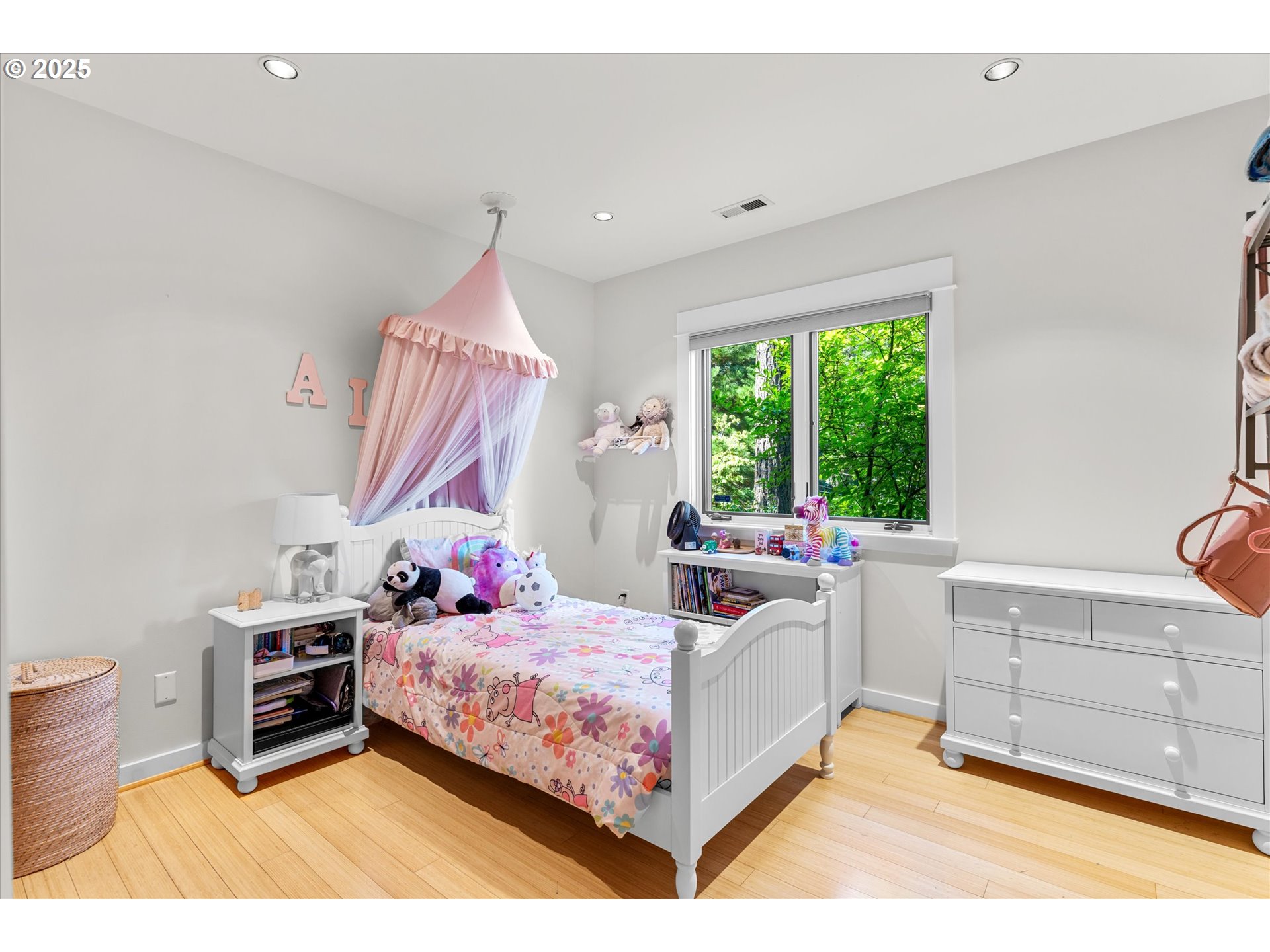 2883 SW CHAMPLAIN DR