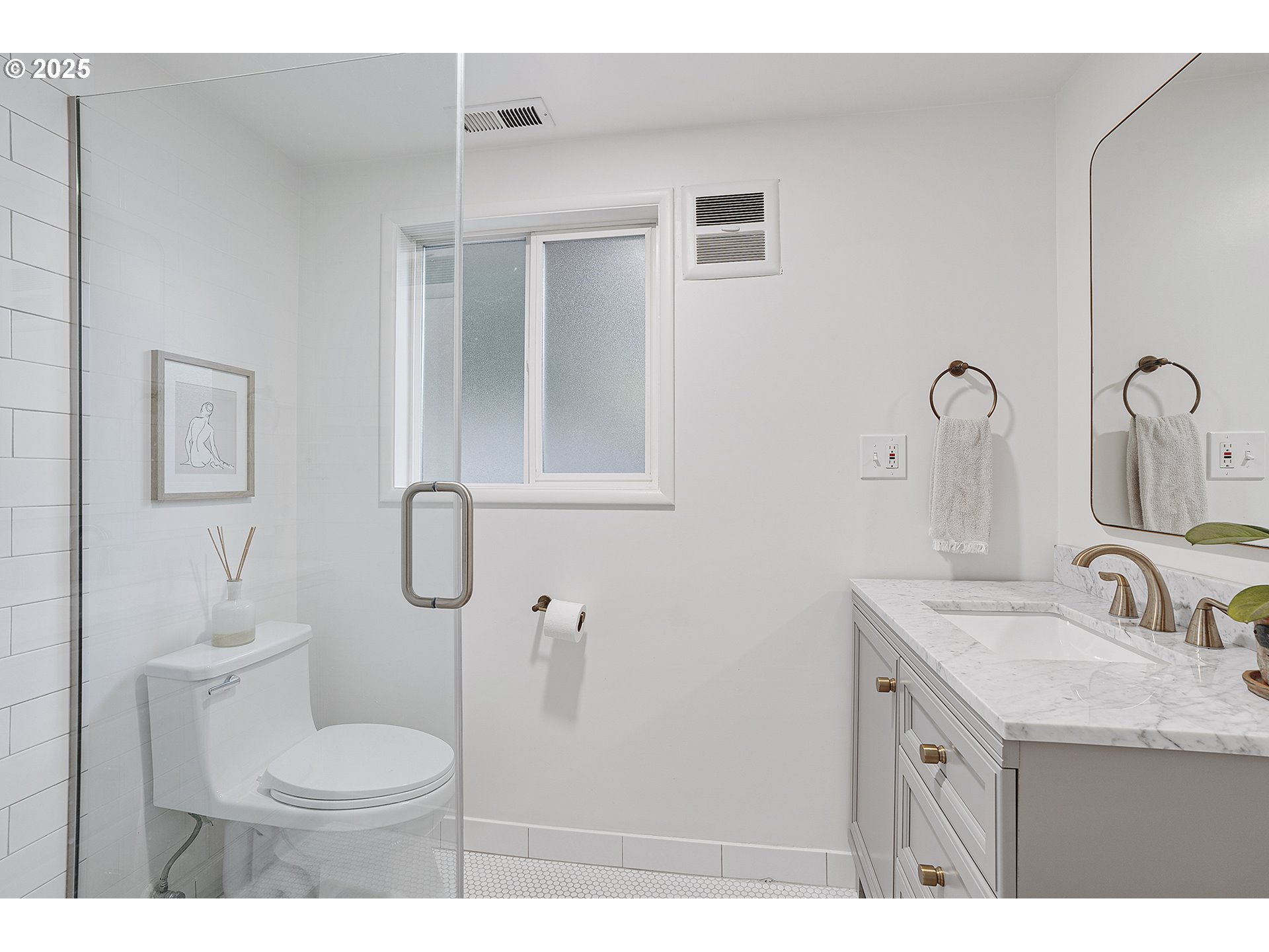 2060 SW KNOLLCREST DR