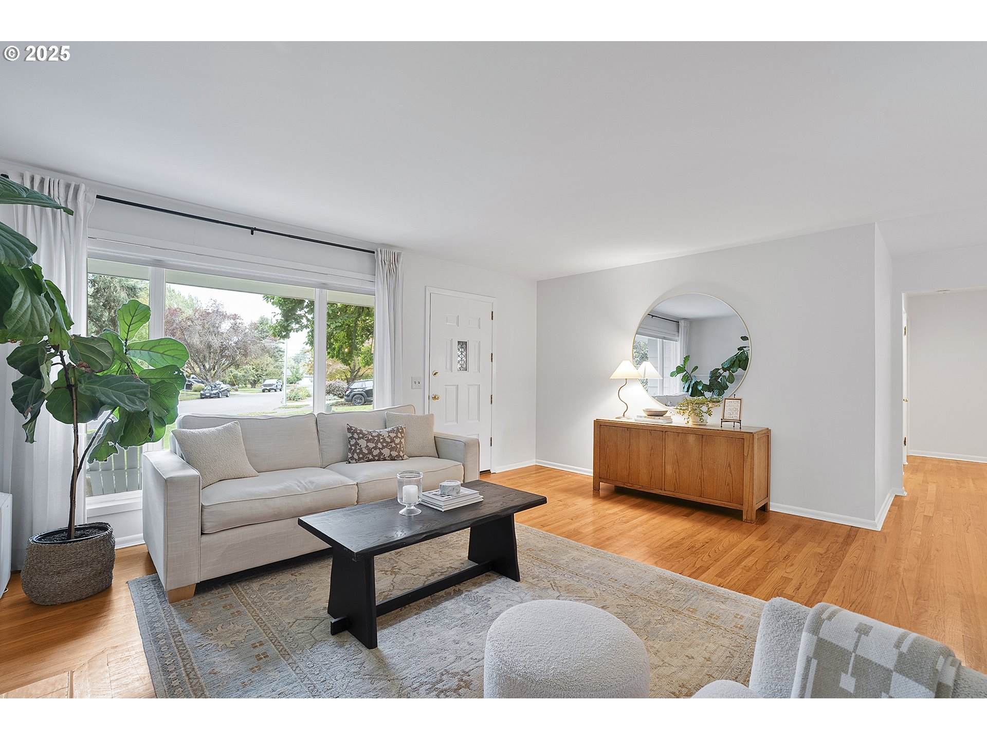 2060 SW KNOLLCREST DR