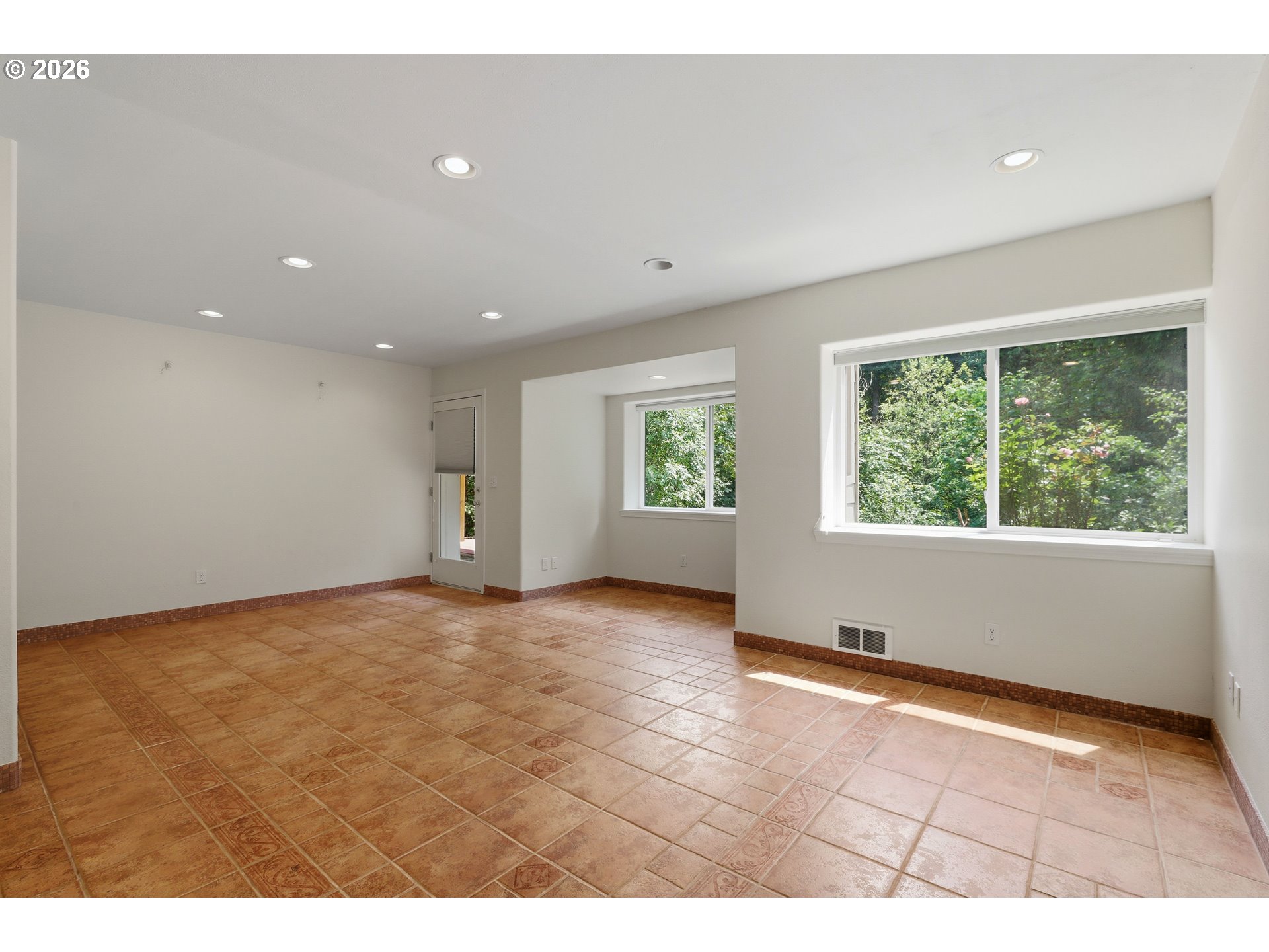 9592 NW ARBORVIEW DR