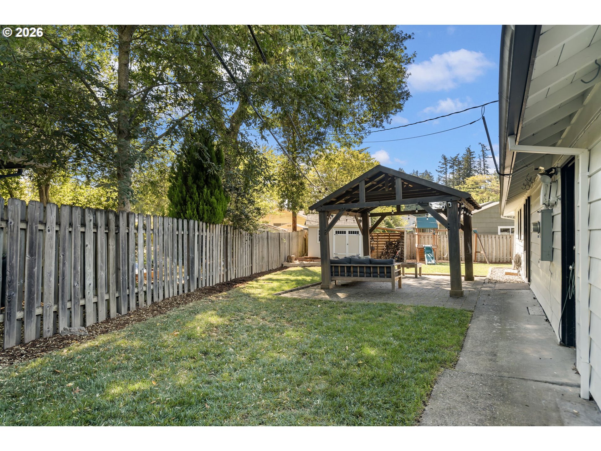 2140 SW HUNTINGTON AVE