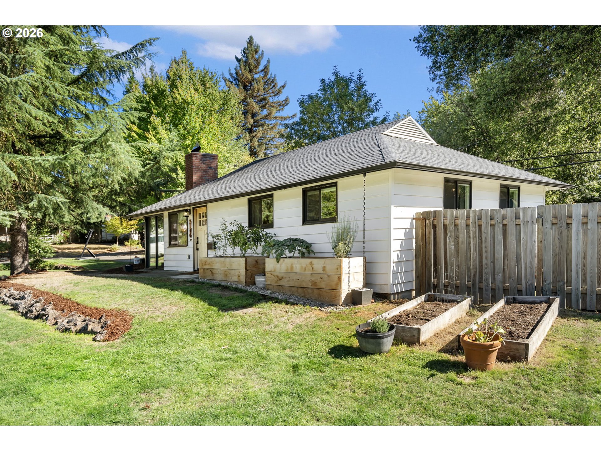 2140 SW HUNTINGTON AVE