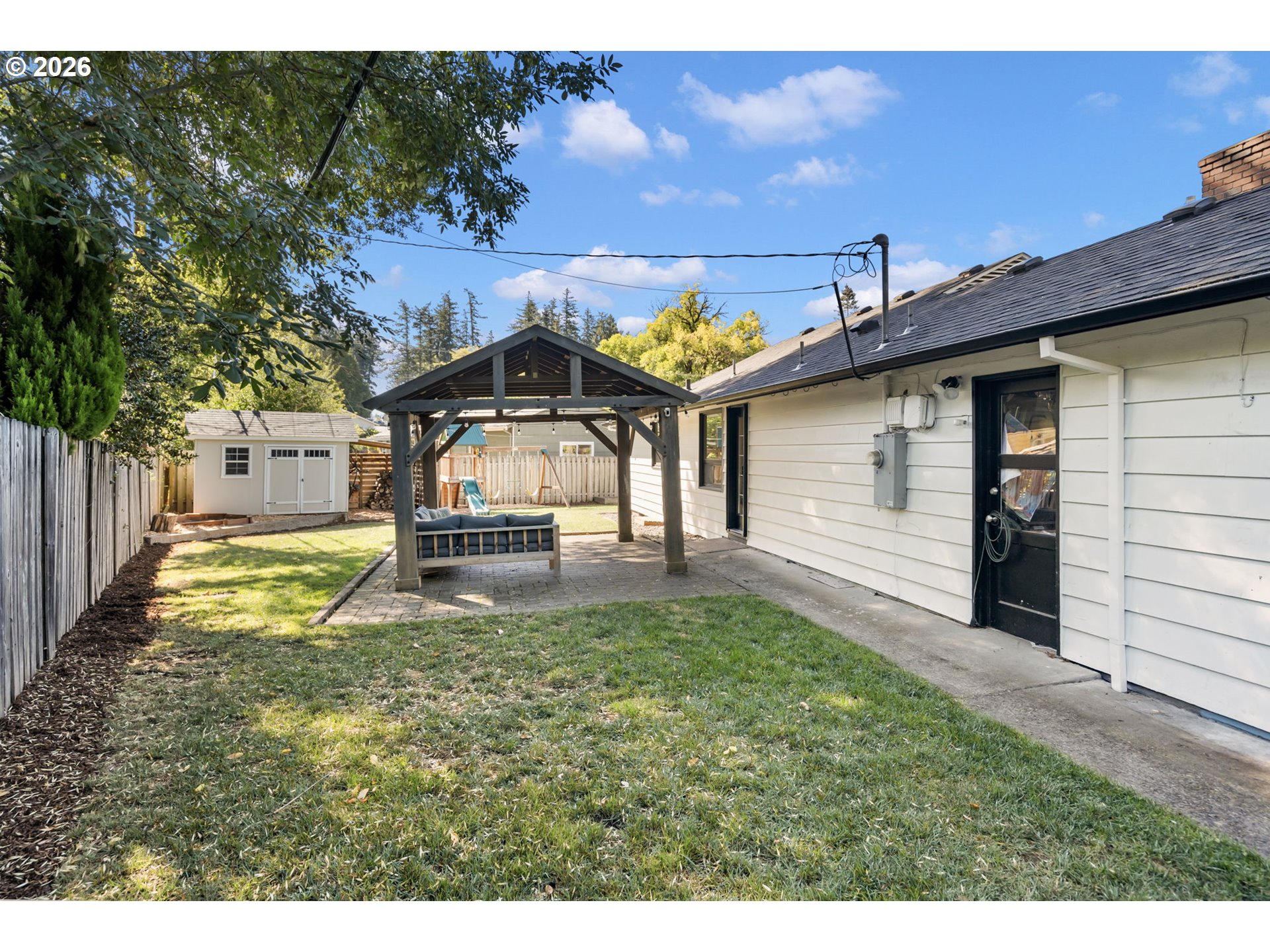 2140 SW HUNTINGTON AVE