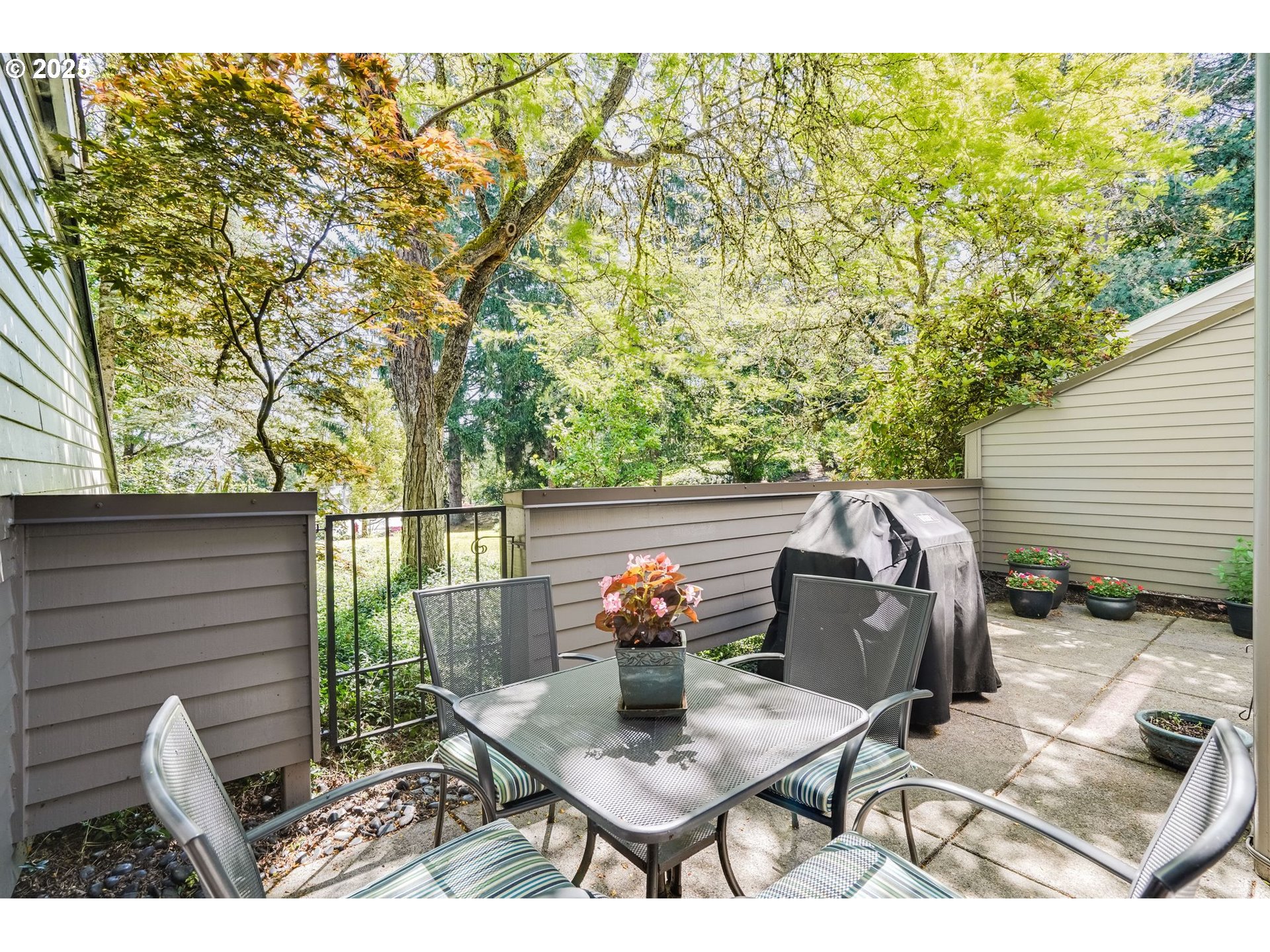 92 GREENRIDGE CT