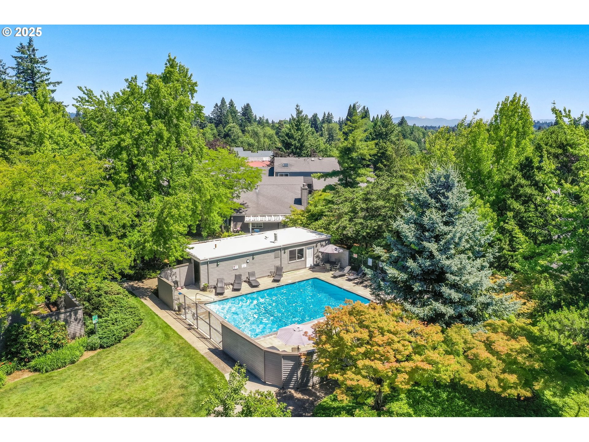 92 GREENRIDGE CT