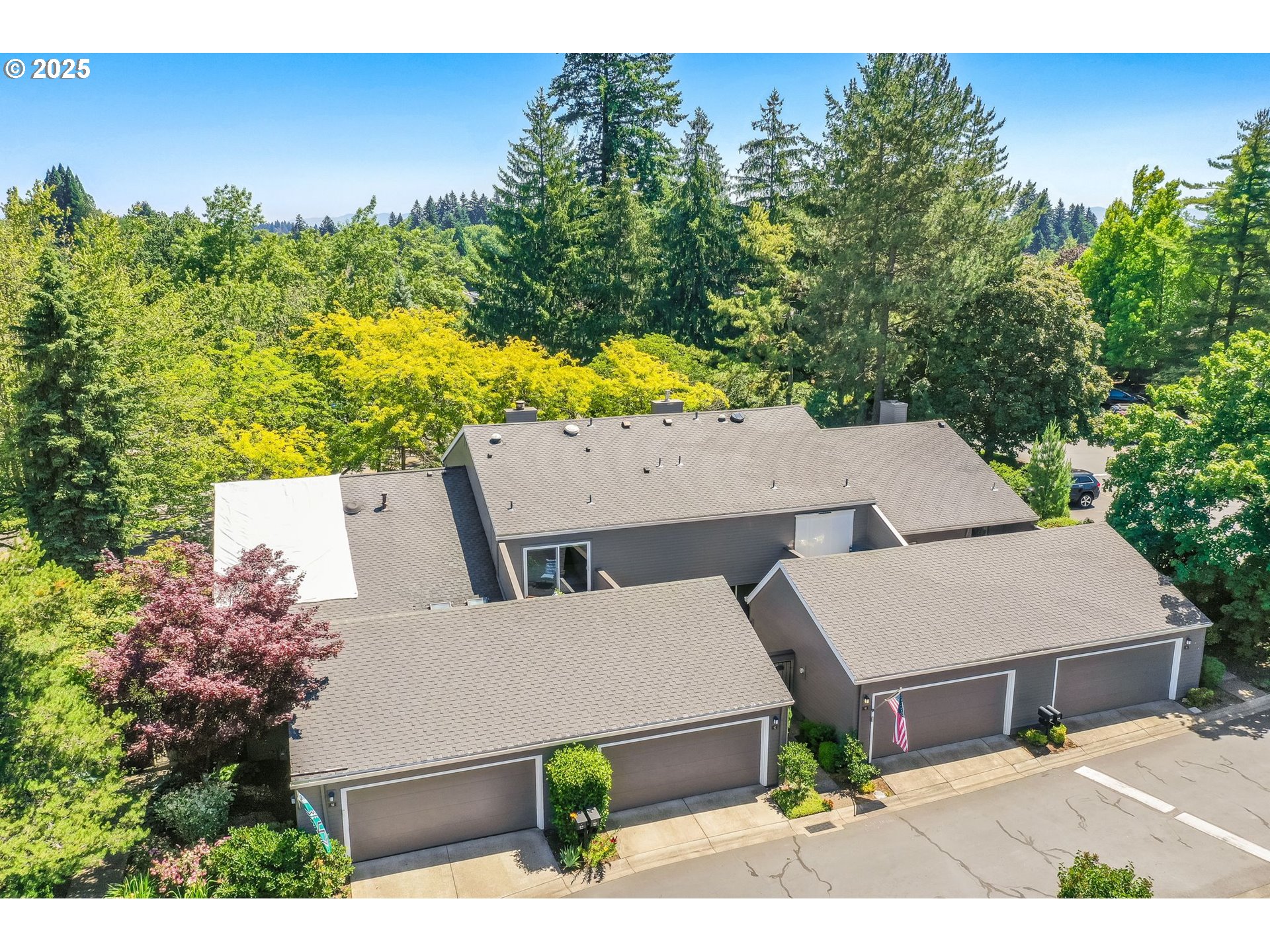 92 GREENRIDGE CT