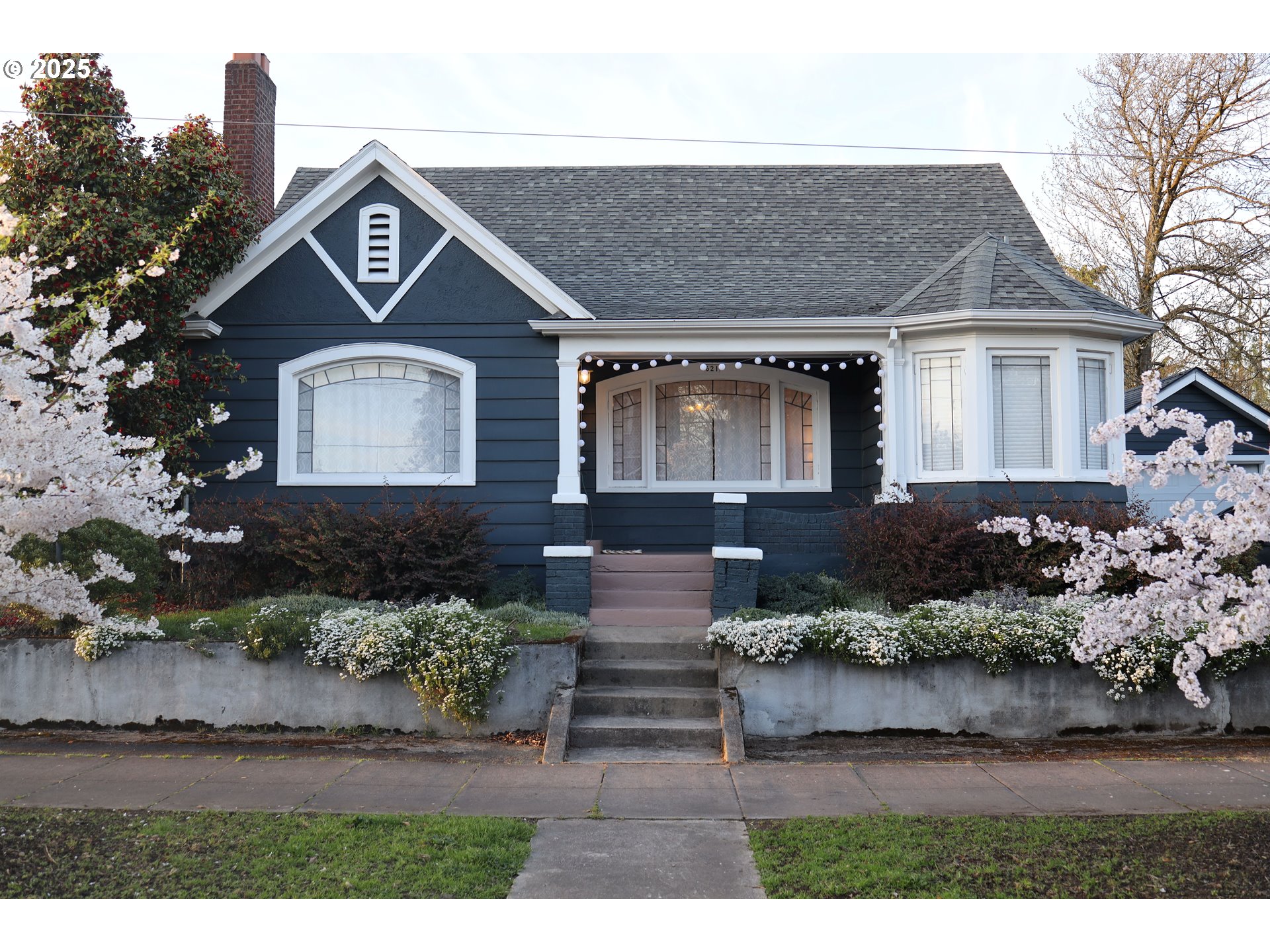 621 NE AINSWORTH ST, Portland