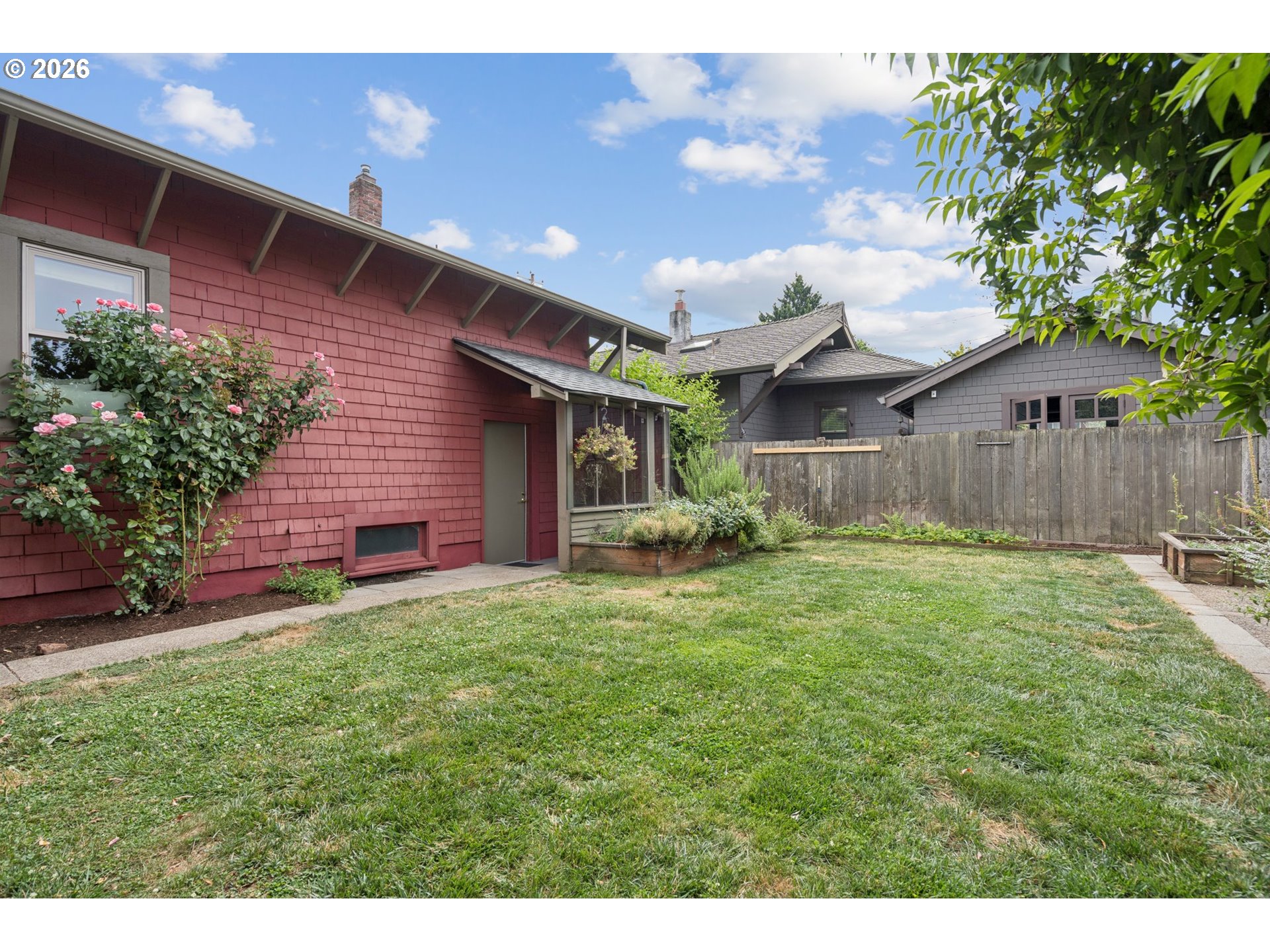 1915 NE 46TH AVE