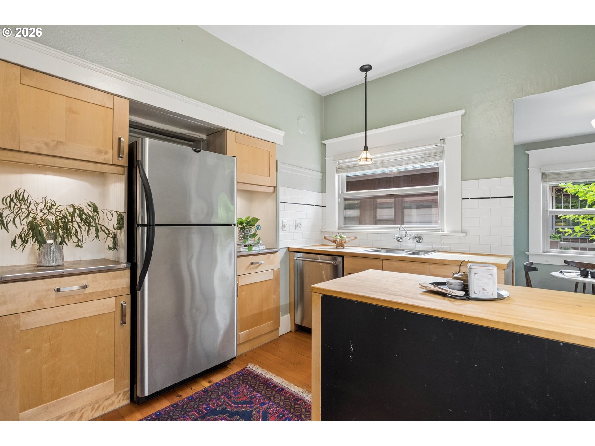 1915 NE 46TH AVE