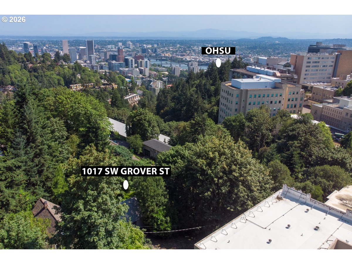 1017 SW GROVER ST