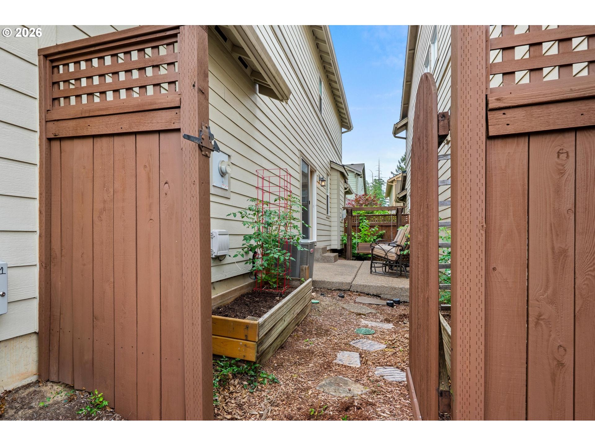 217 NW 117TH LOOP