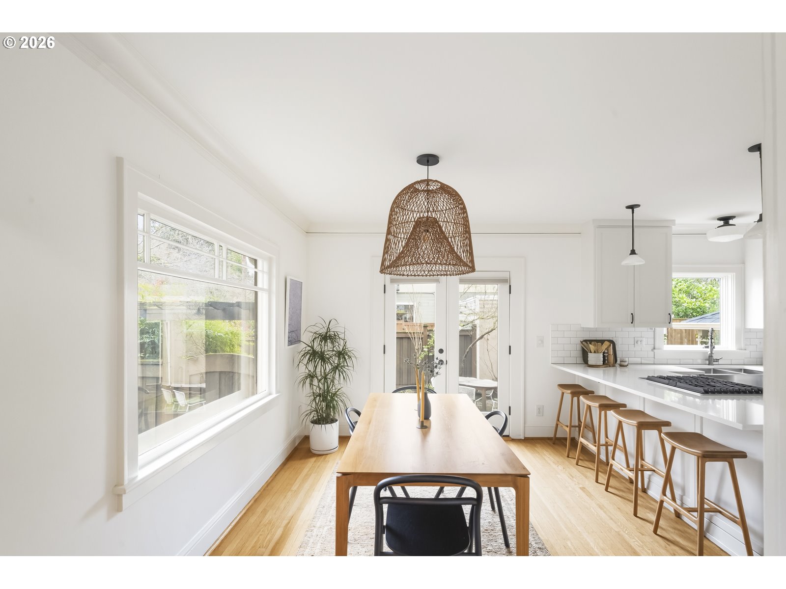 4033 NE KLICKITAT ST