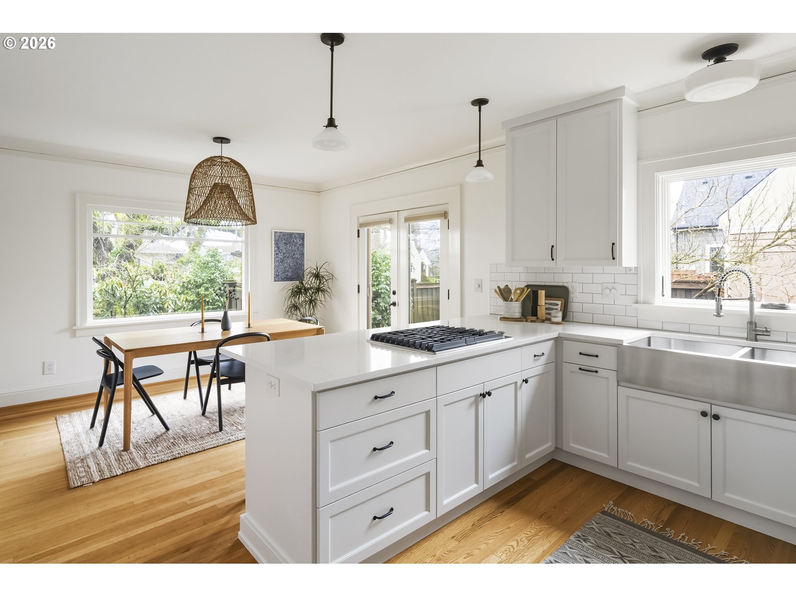 4033 NE KLICKITAT ST