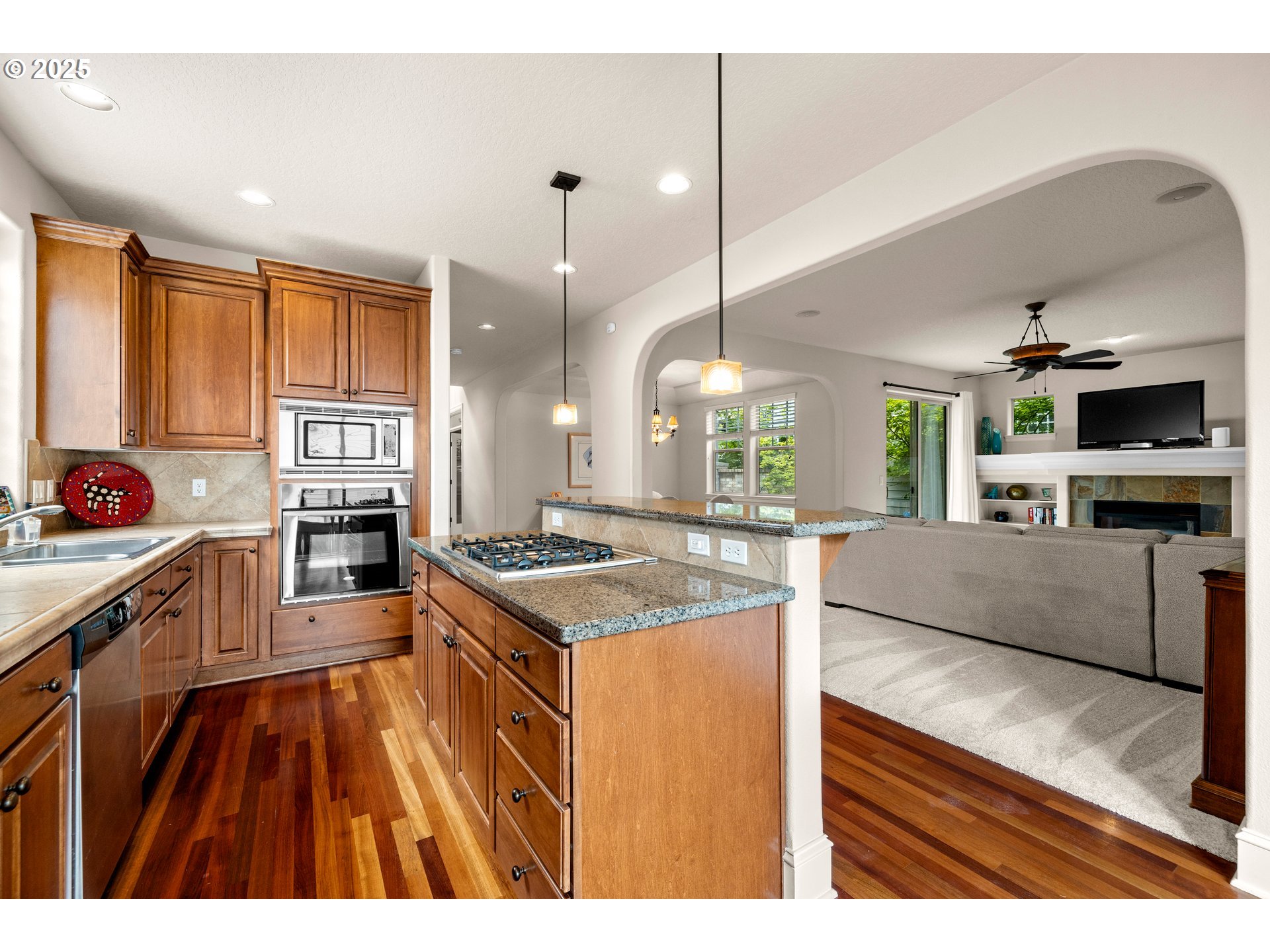 17292 SW MONTAGUE WAY