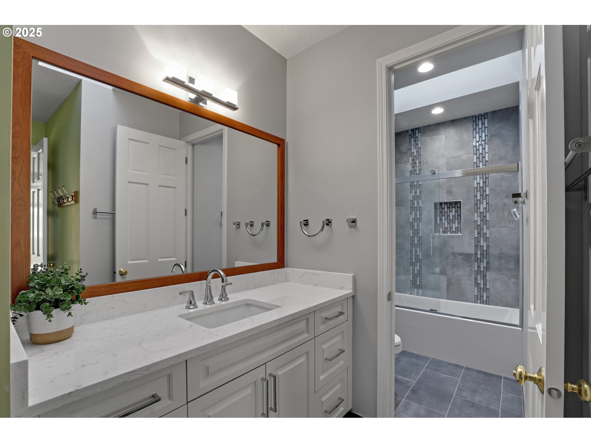 3147 NW 114TH TER