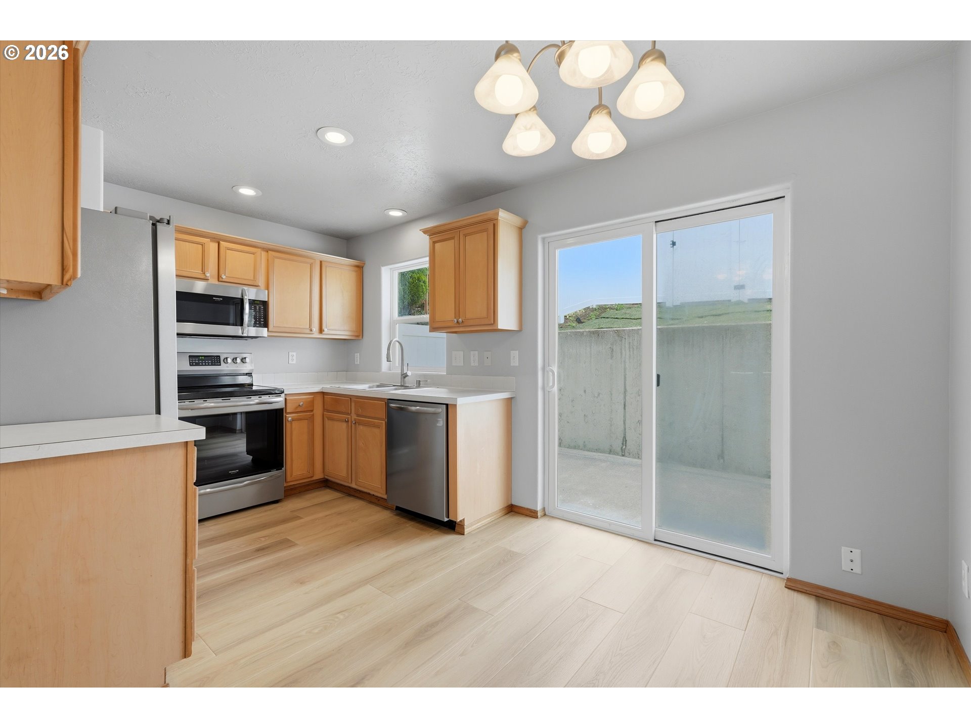 400 SE 2ND ST