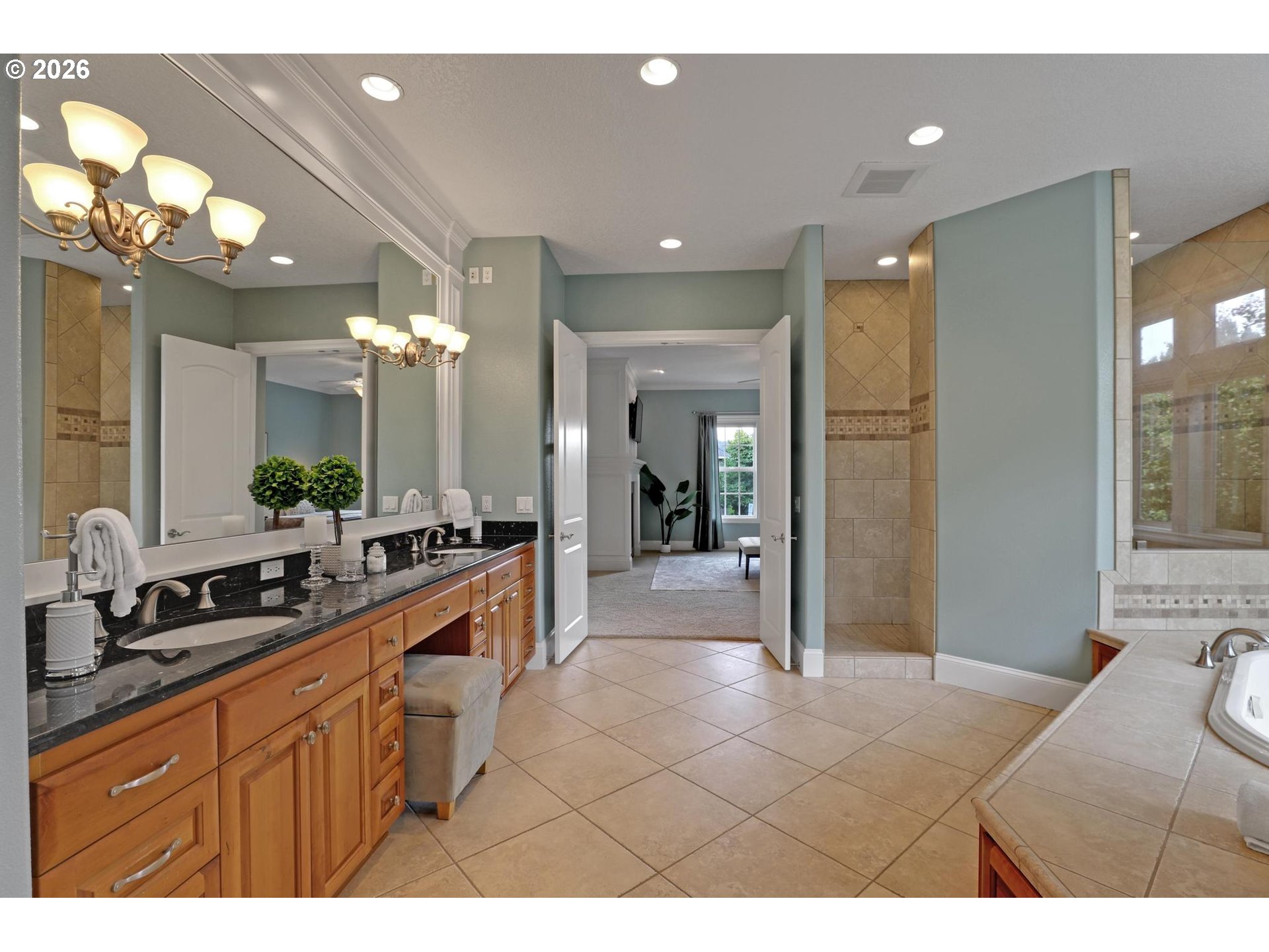 14564 NW OAK SHADOW CT