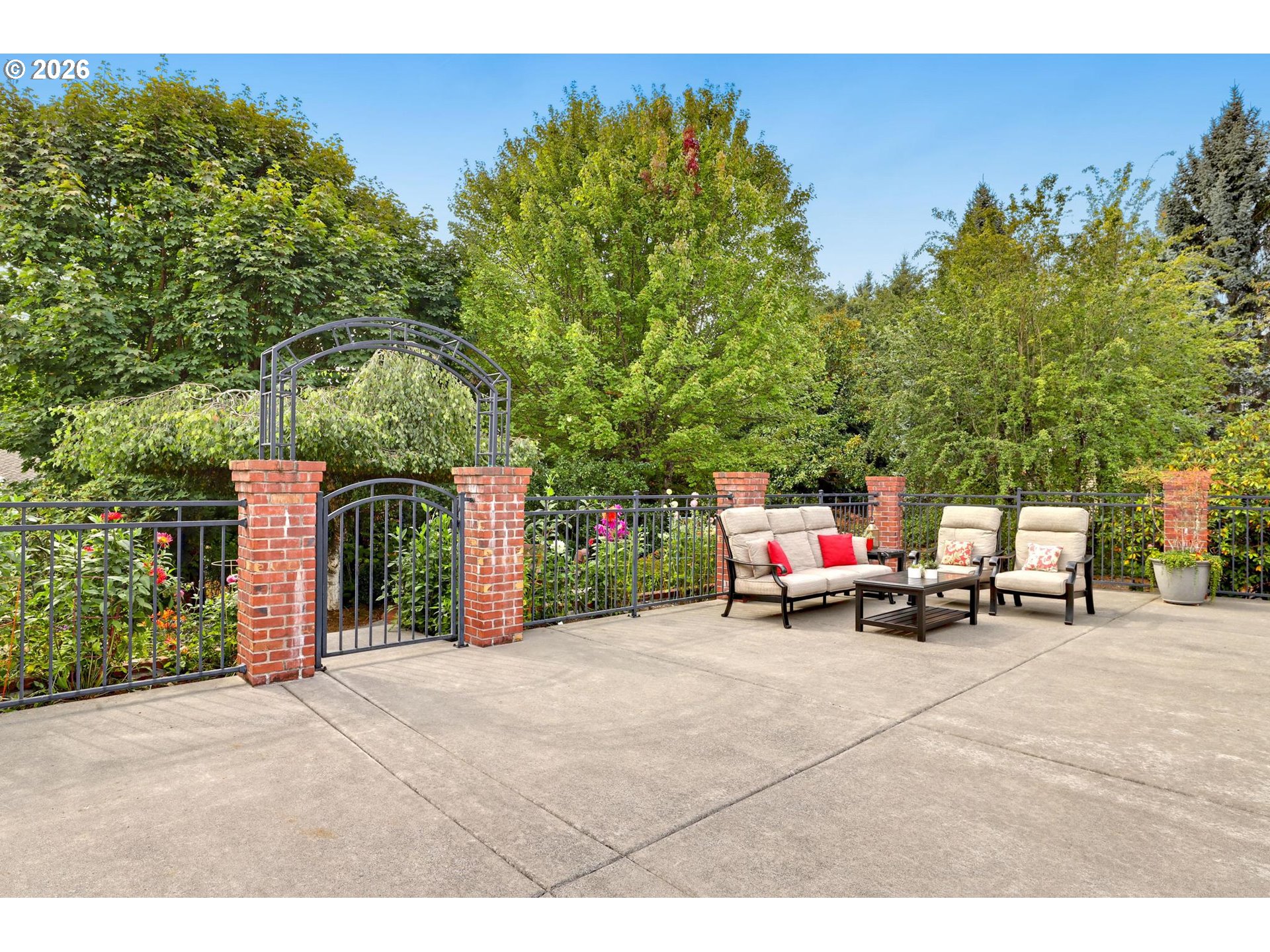 14564 NW OAK SHADOW CT