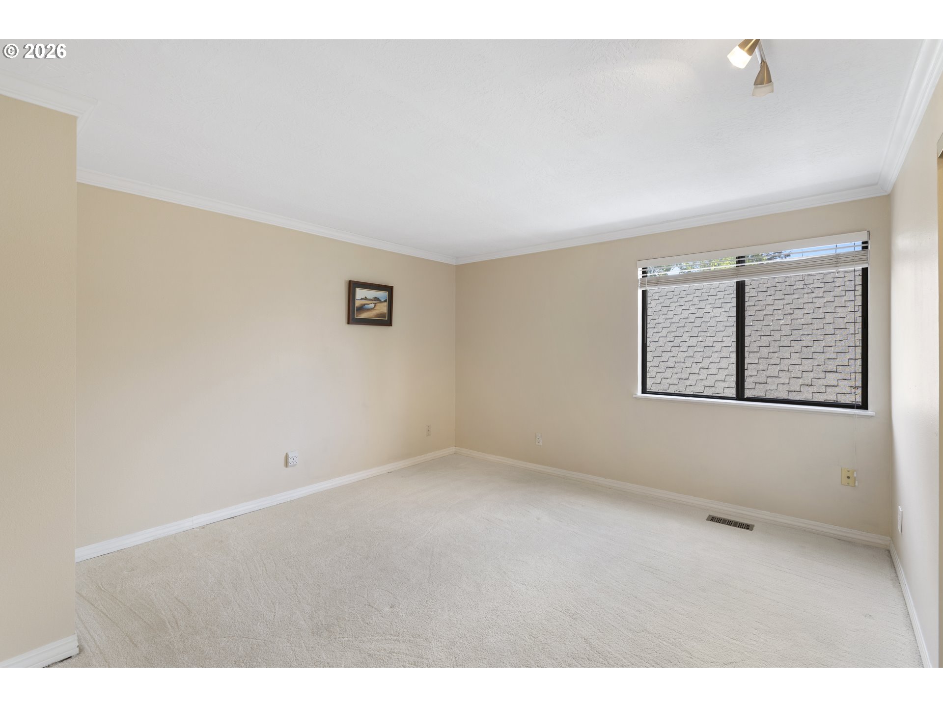 32 GREENRIDGE CT