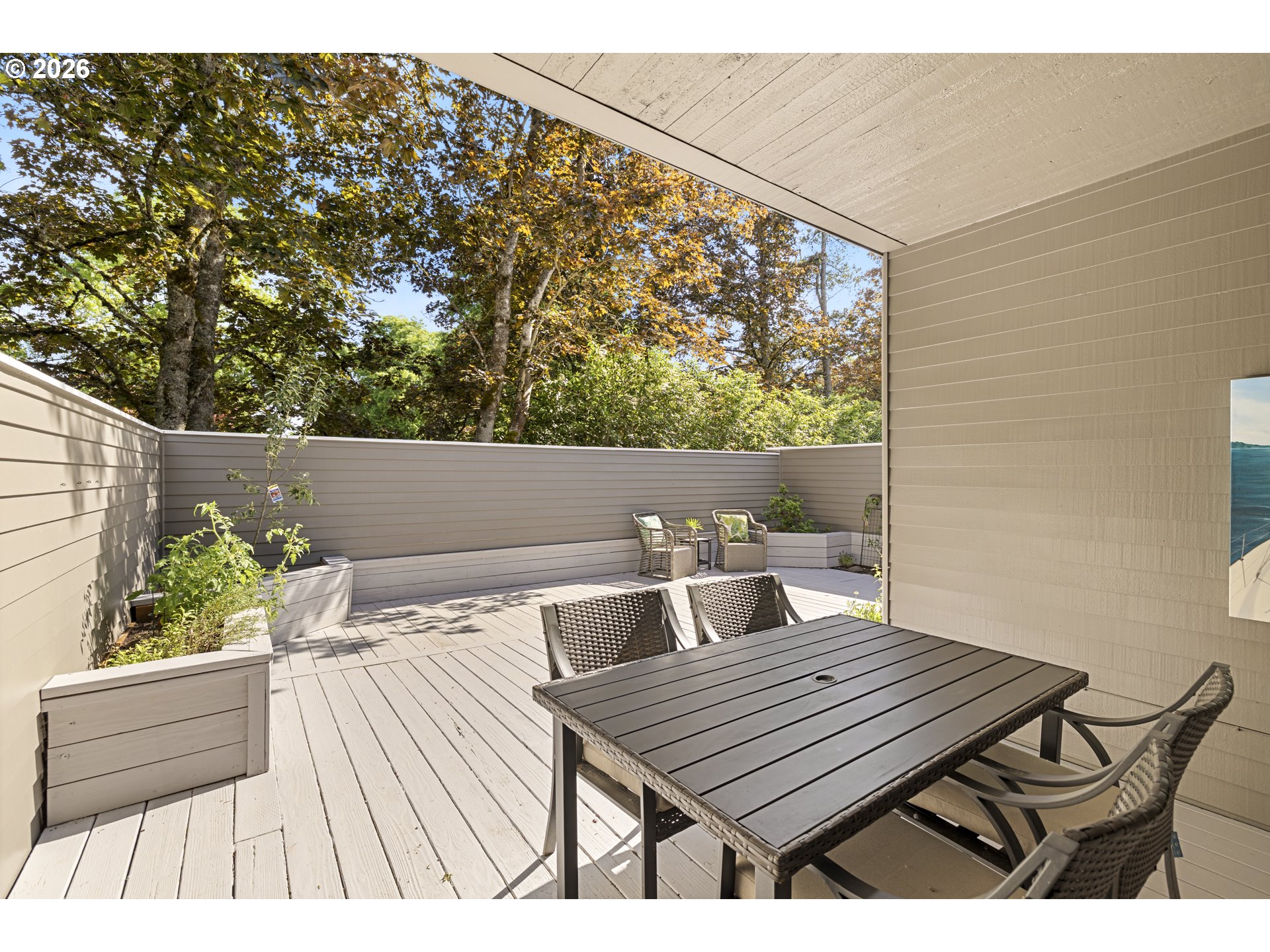 32 GREENRIDGE CT