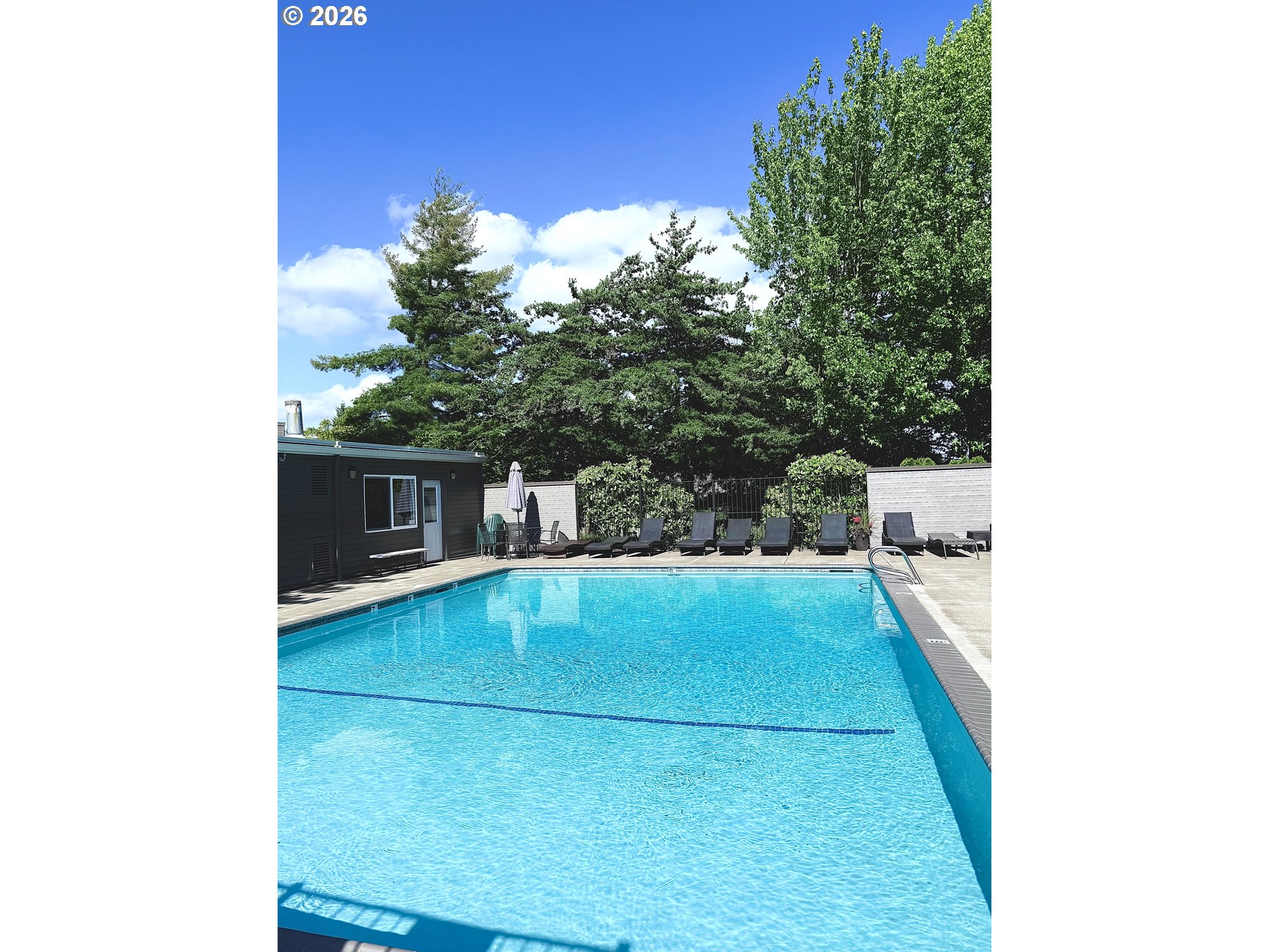 32 GREENRIDGE CT