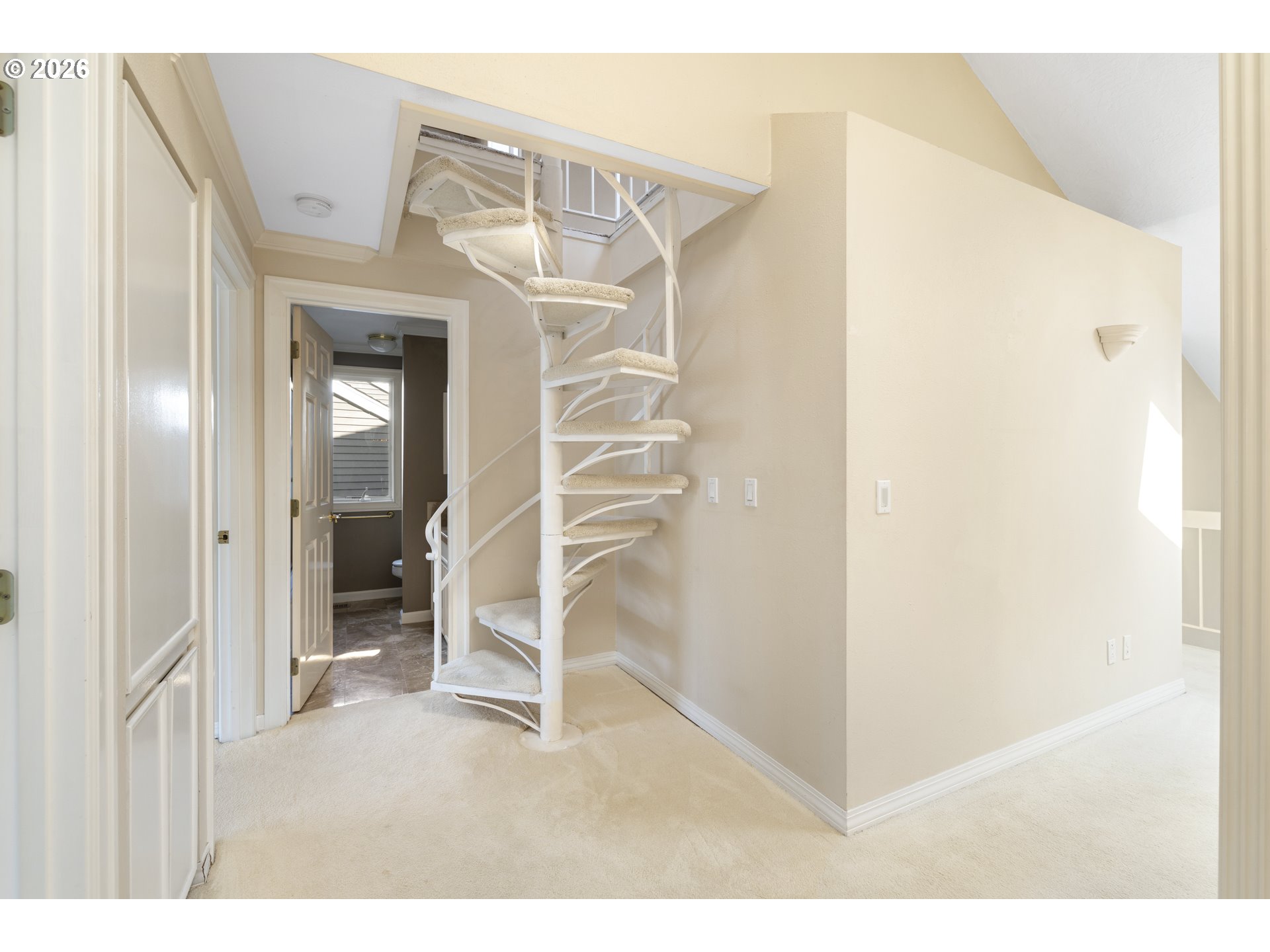 32 GREENRIDGE CT