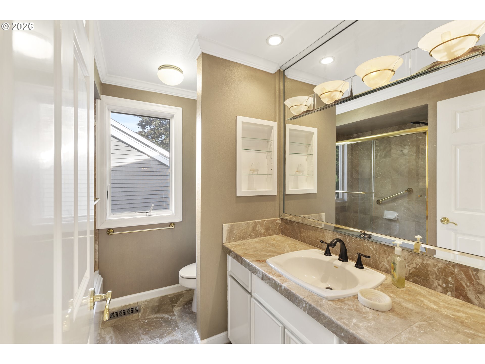 32 GREENRIDGE CT