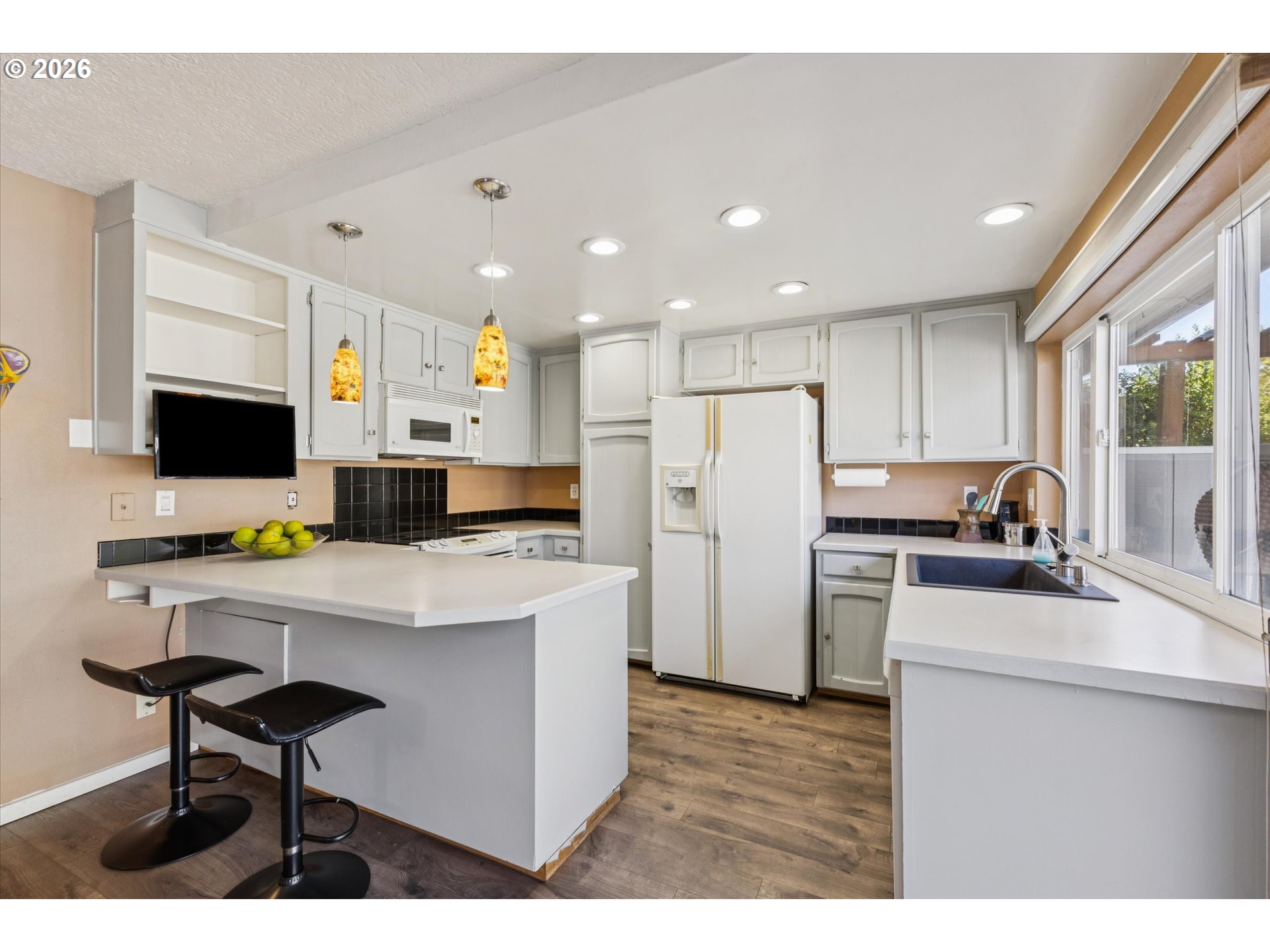 1325 BONNIEBRAE DR