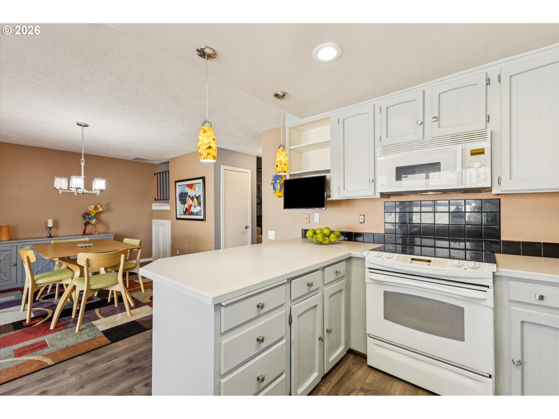 1325 BONNIEBRAE DR