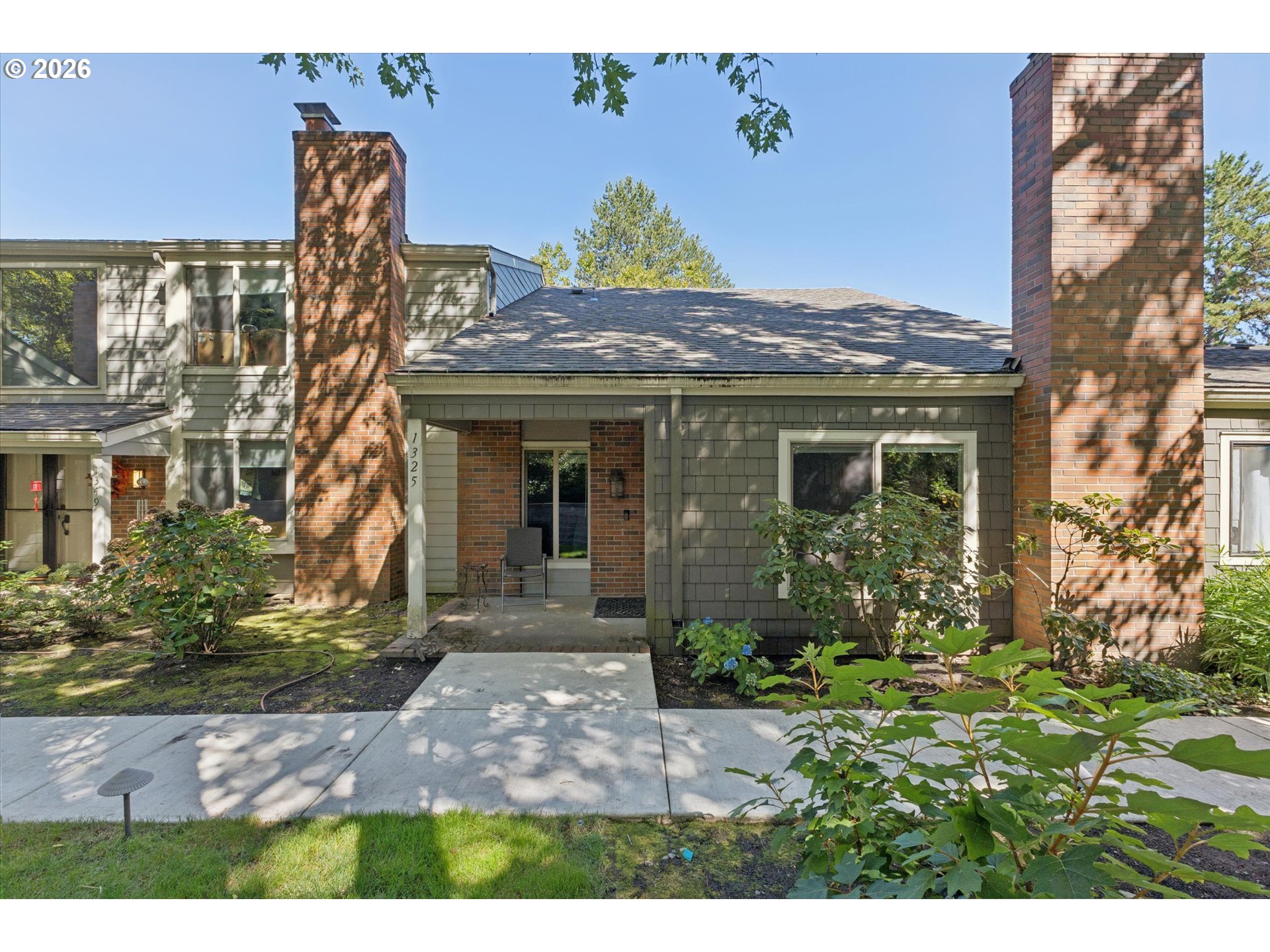 1325 BONNIEBRAE DR